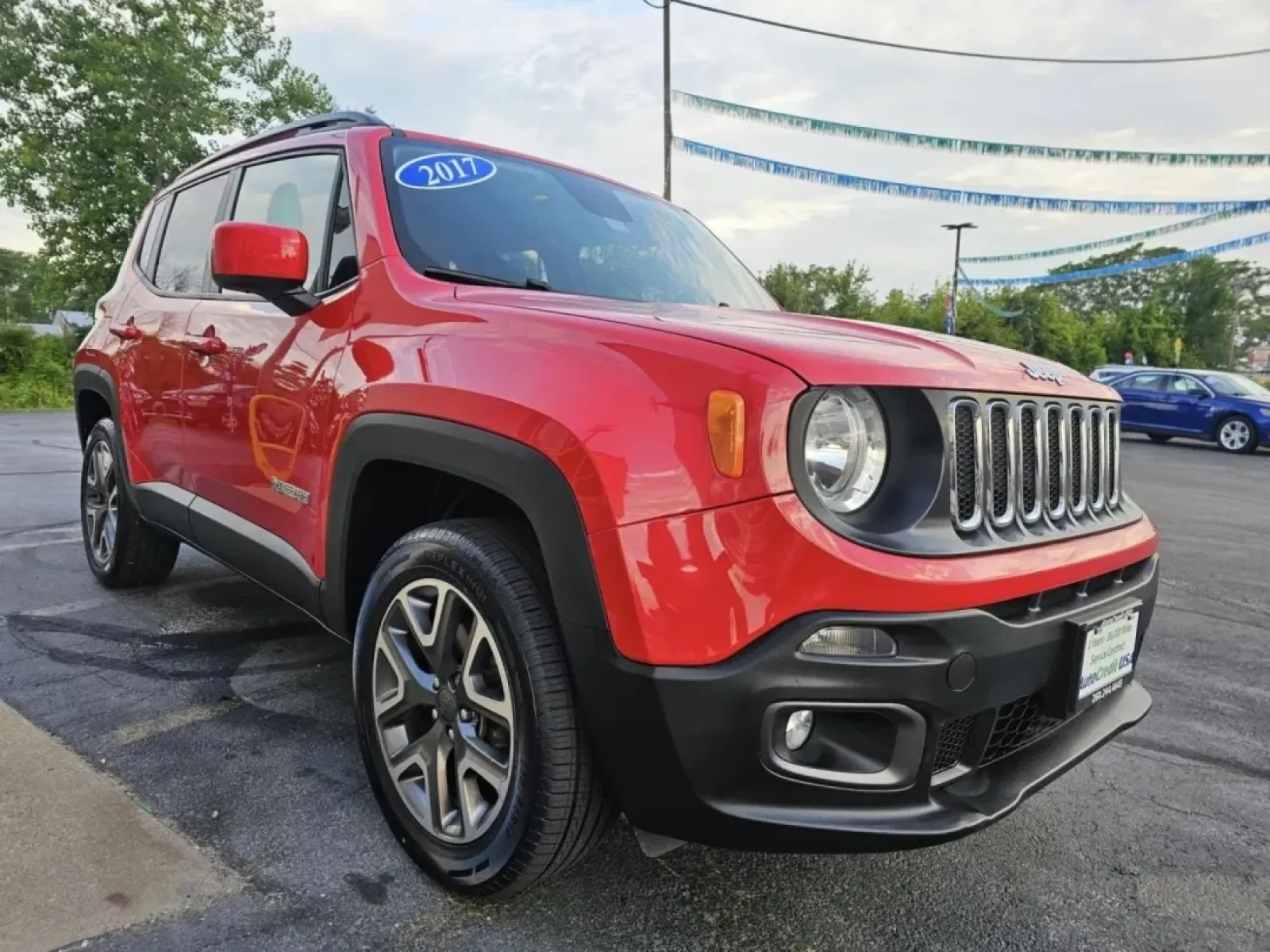2017 Jeep Renegade (ZACCJBBBXHP) with an Other engine, located at 502 South Main Street, Columbia City, IN, 46725, (260) 244-4645, 41.151382, -85.490578 - Are you ready to explore the open road in style? The 2017 Jeep Renegade Latitude is the perfect companion for those who crave adventure while needing a reliable vehicle that fits seamlessly into their everyday life. Whether you're a growing family looking for a spacious SUV, a commuter seeking comfo - Photo#1