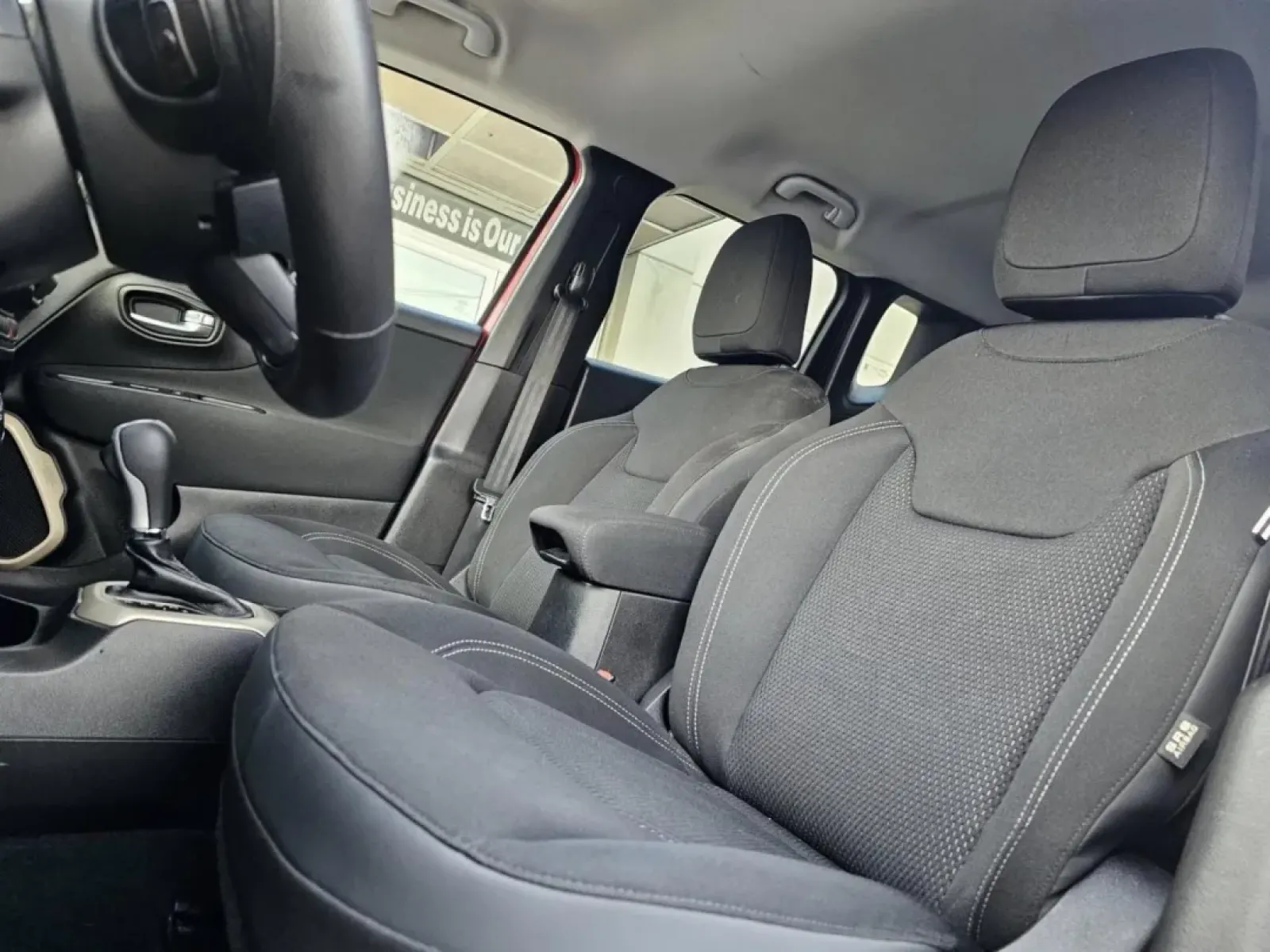 2017 Jeep Renegade (ZACCJBBBXHP) with an Other engine, located at 502 South Main Street, Columbia City, IN, 46725, (260) 244-4645, 41.151382, -85.490578 - Are you ready to explore the open road in style? The 2017 Jeep Renegade Latitude is the perfect companion for those who crave adventure while needing a reliable vehicle that fits seamlessly into their everyday life. Whether you're a growing family looking for a spacious SUV, a commuter seeking comfo - Photo#2