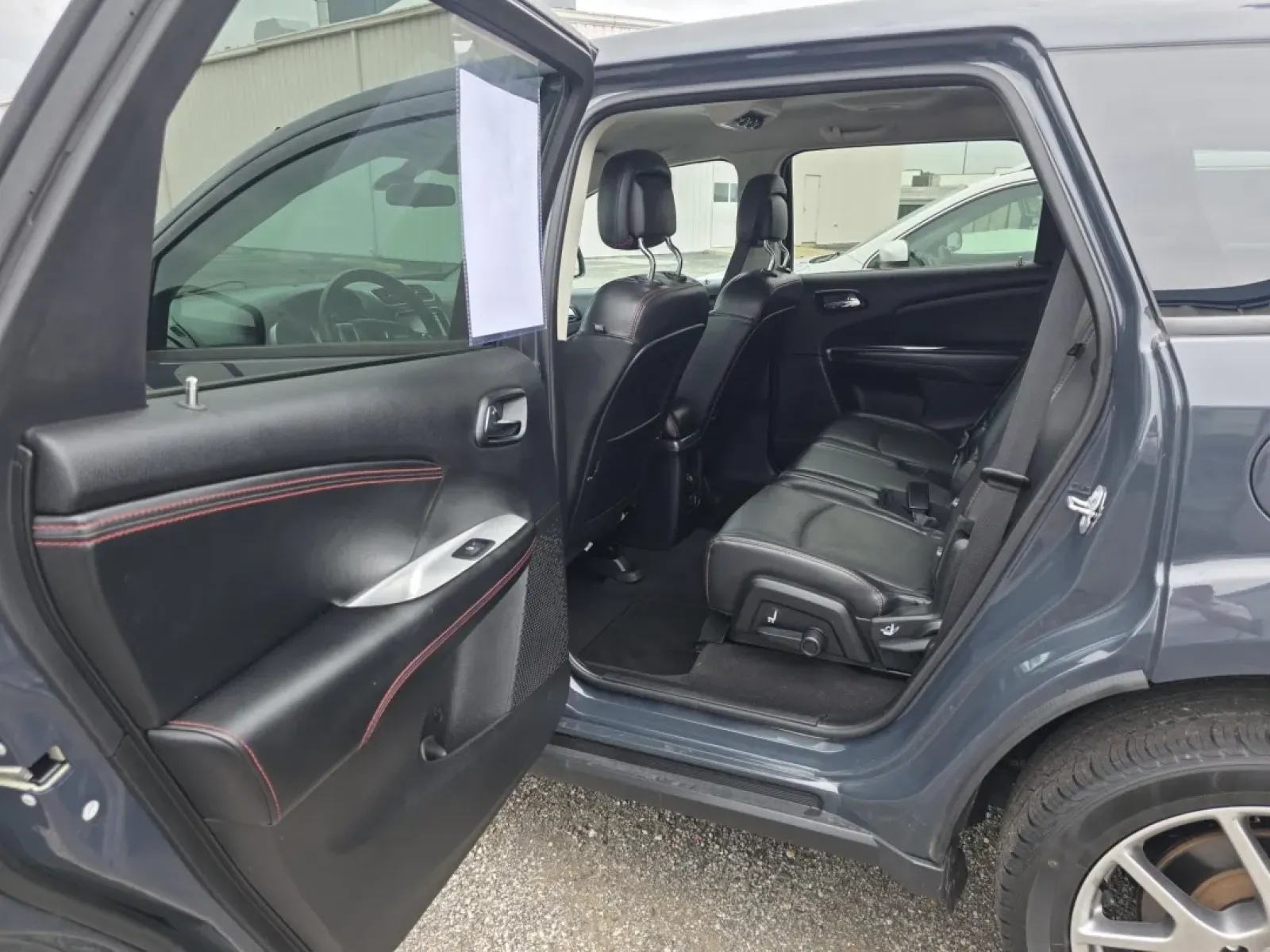 2018 Dodge Journey (3C4PDCEG1JT) with an Other engine, located at 15 Petro Dr, Warsaw, IN, 46582, (574) 306-0055, 41.273563, -85.857544 - **Unlock Adventure with the 2018 Dodge Journey Your Perfect Family SUV!**<br /> <br /> Are you ready to elevate your family adventures and weekend getaways? Look no further than this reliable 2018 Dodge Journey, a spacious and versatile SUV designed for families on the move. Whether you're navigati - Photo#5