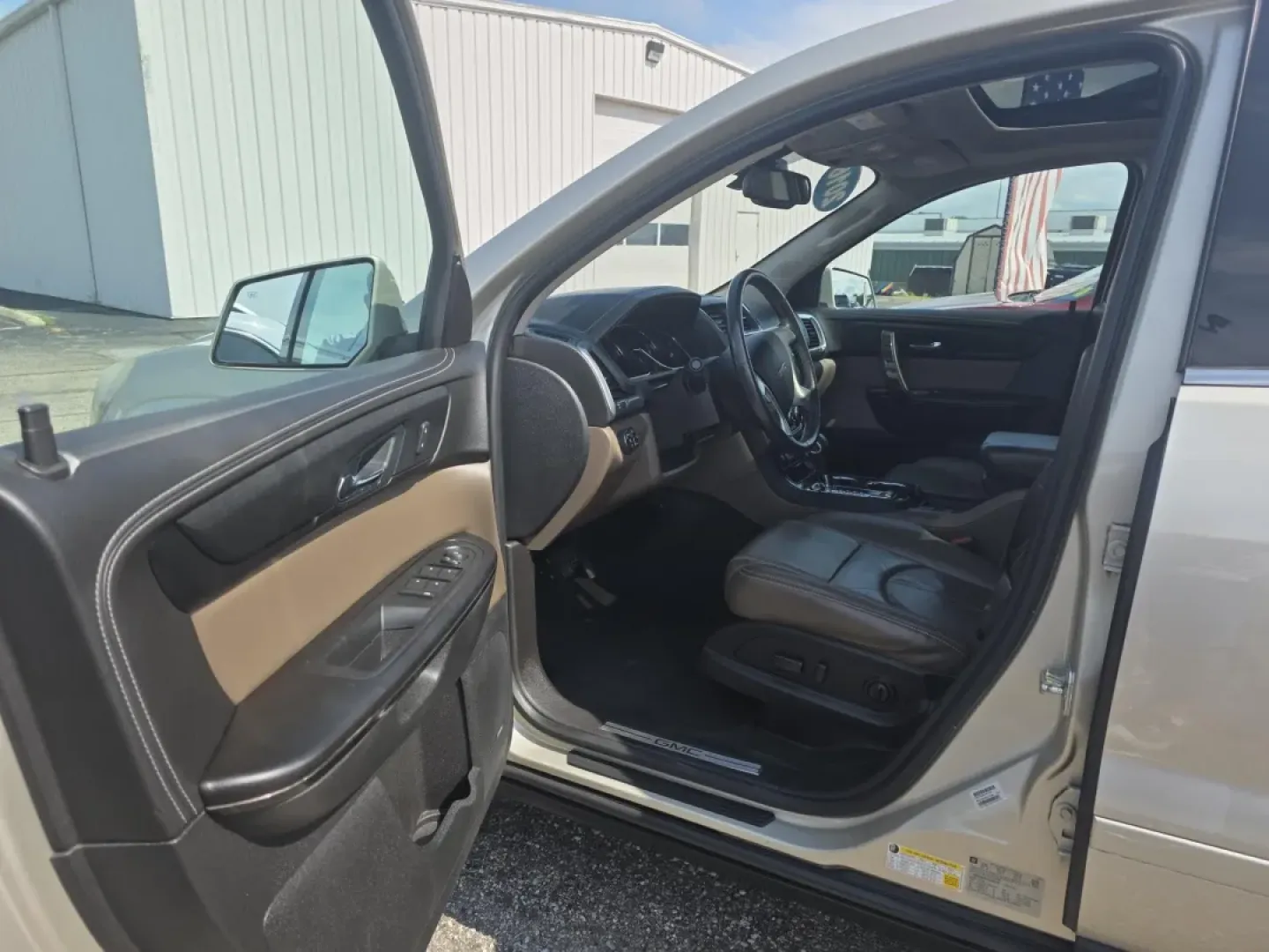 2016 GMC Acadia (1GKKRRKD1GJ) with an 3.6 L engine, Variable speed transmission, located at 15 Petro Dr, Warsaw, IN, 46582, (574) 306-0055, 41.273563, -85.857544 - **Adventure Awaits with the 2016 GMC Acadia - Your Perfect Family SUV!**<br /> <br /> Are you ready to elevate your family road trips and daily commutes? The 2016 GMC Acadia is designed for those who cherish unforgettable moments on the road while ensuring comfort and safety for every passenger. Whe - Photo#2