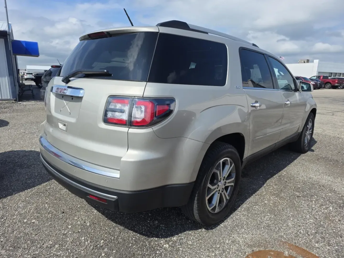 2016 GMC Acadia (1GKKRRKD1GJ) with an 3.6 L engine, Variable speed transmission, located at 15 Petro Dr, Warsaw, IN, 46582, (574) 306-0055, 41.273563, -85.857544 - **Adventure Awaits with the 2016 GMC Acadia - Your Perfect Family SUV!**<br /> <br /> Are you ready to elevate your family road trips and daily commutes? The 2016 GMC Acadia is designed for those who cherish unforgettable moments on the road while ensuring comfort and safety for every passenger. Whe - Photo#8