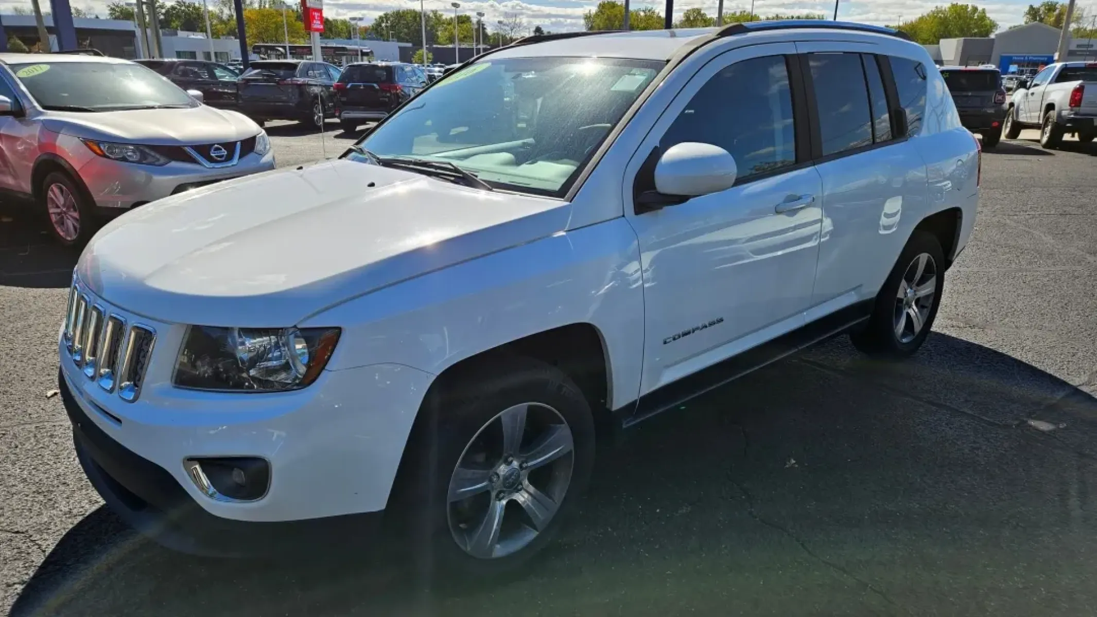 2016 Jeep Compass (1C4NJCEA7GD) with an Other engine, located at 5744 Central Avenue, Toledo, OH, 43615, (419) 724-0130, 41.676781, -83.682137 - Are you ready to embark on new adventures with a vehicle that combines style, utility, and reliability? Meet the 2016 Jeep Compass, a versatile SUV that's perfect for both city drives and weekend excursions. Whether you're navigating Toledo's busy downtown streets or heading out with family for a sc - Photo#2