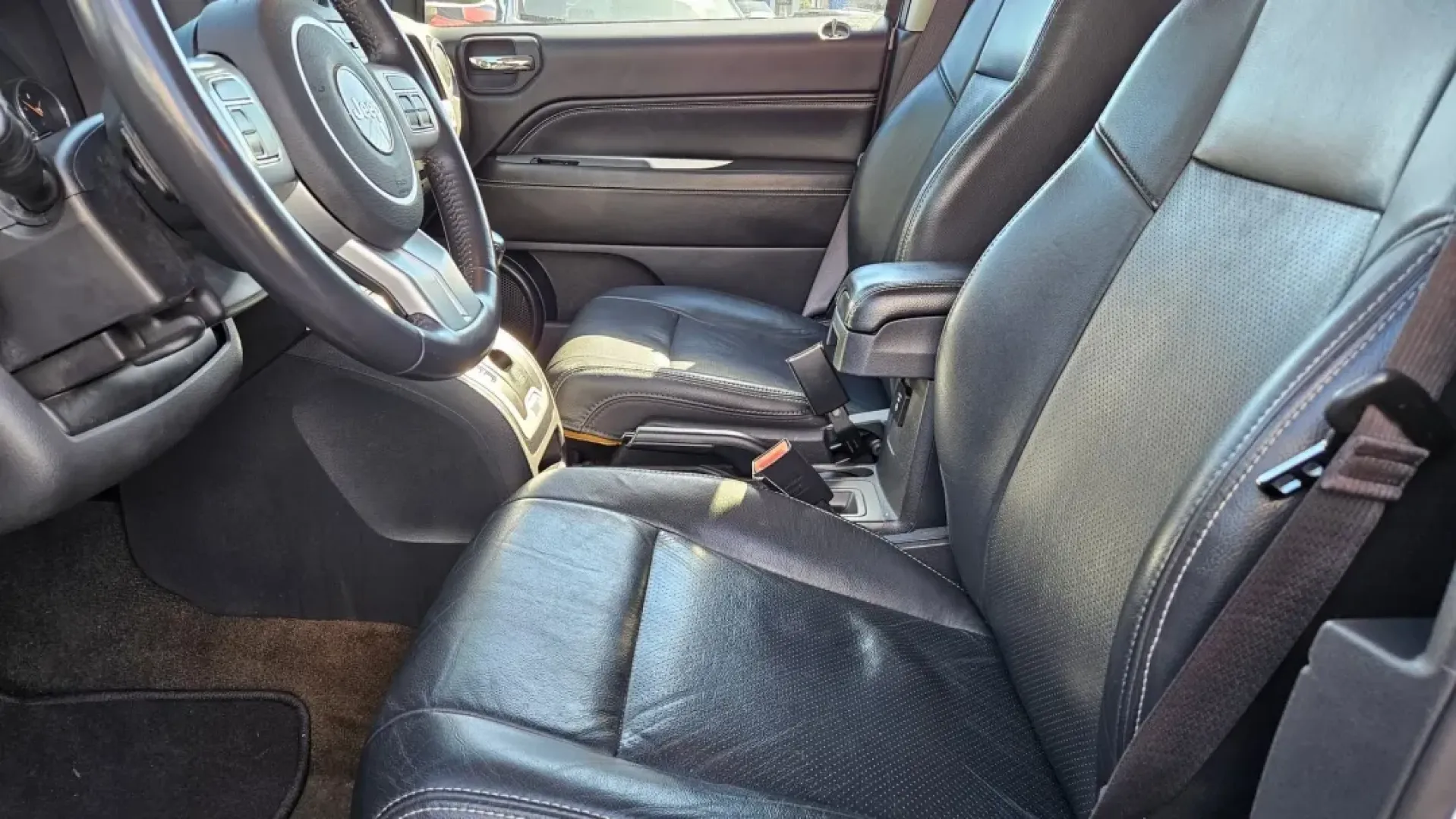 2016 Jeep Compass (1C4NJCEA7GD) with an Other engine, located at 5744 Central Avenue, Toledo, OH, 43615, (419) 724-0130, 41.676781, -83.682137 - Are you ready to embark on new adventures with a vehicle that combines style, utility, and reliability? Meet the 2016 Jeep Compass, a versatile SUV that's perfect for both city drives and weekend excursions. Whether you're navigating Toledo's busy downtown streets or heading out with family for a sc - Photo#10