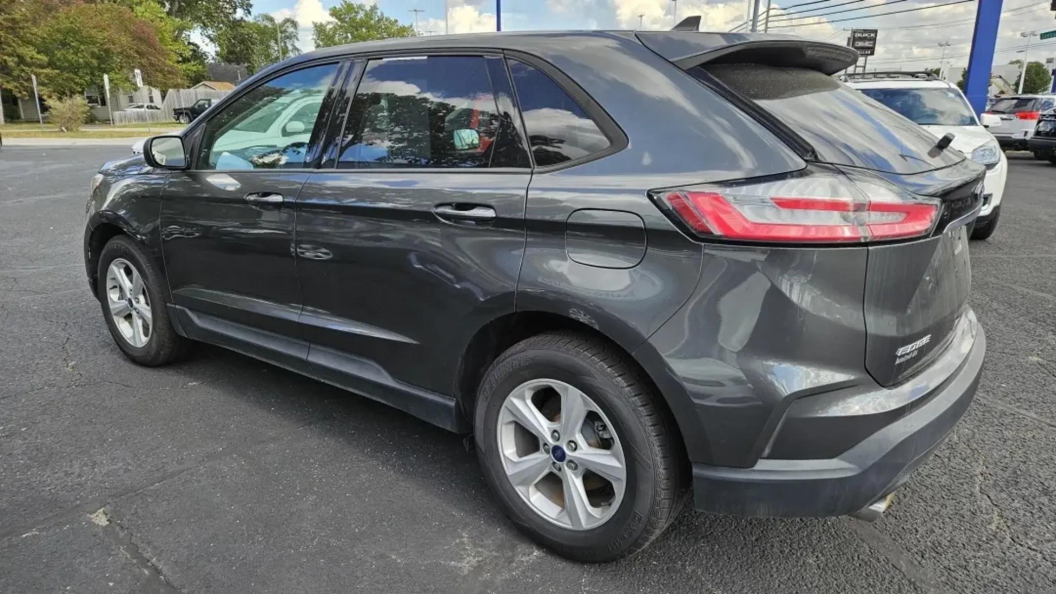 2019 Ford Edge (2FMPK3G96KB) with an Other engine, located at 5744 Central Avenue, Toledo, OH, 43615, (419) 724-0130, 41.676781, -83.682137 - Discover the perfect blend of style, comfort, and versatility with the **2019 Ford Edge**, now available at **Auto Credit in Toledo, Ohio**. Whether you're a growing family in need of a reliable SUV for school runs, or a commuter searching for a vehicle that balances functionality with a touch of fl - Photo#2