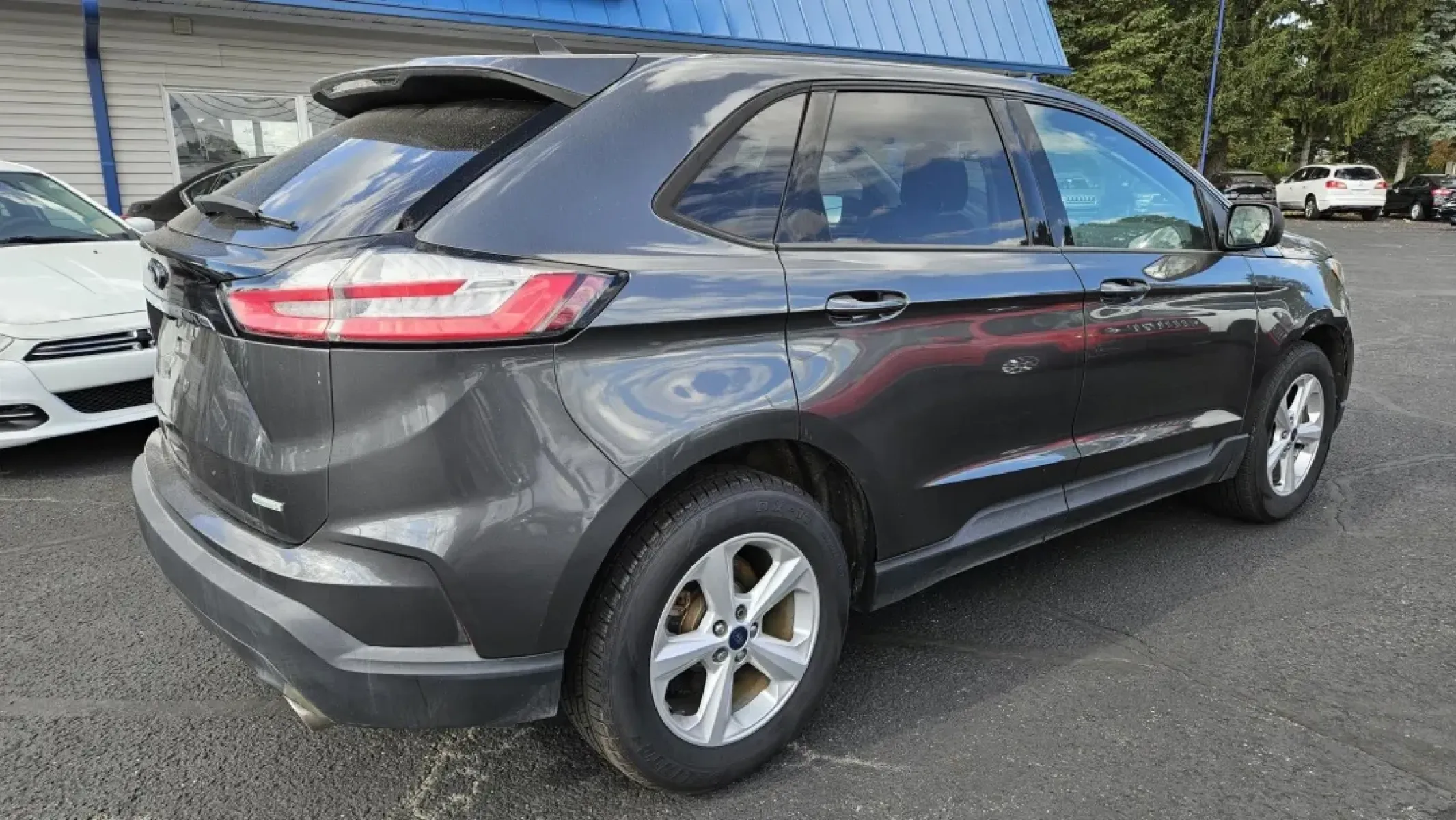 2019 Ford Edge (2FMPK3G96KB) with an Other engine, located at 5744 Central Avenue, Toledo, OH, 43615, (419) 724-0130, 41.676781, -83.682137 - Discover the perfect blend of style, comfort, and versatility with the **2019 Ford Edge**, now available at **Auto Credit in Toledo, Ohio**. Whether you're a growing family in need of a reliable SUV for school runs, or a commuter searching for a vehicle that balances functionality with a touch of fl - Photo#3