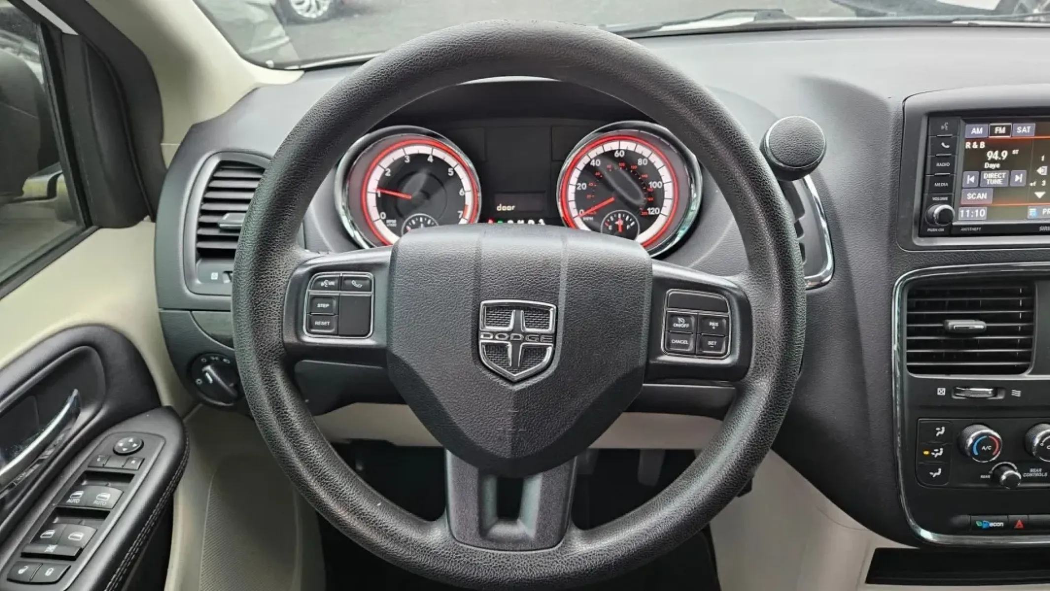 2019 Dodge Grand Caravan (2C4RDGBG3KR) with an Other engine, located at 5744 Central Avenue, Toledo, OH, 43615, (419) 724-0130, 41.676781, -83.682137 - **Elevate Your Family Adventures with the 2019 Dodge Grand Caravan Perfect for Growing Families!**<br /> <br /> Searching for a reliable vehicle that seamlessly fits into your bustling family lifestyle? Look no further than the 2019 Dodge Grand Caravan, available now at Auto Credit in Toledo, Ohio. - Photo#9