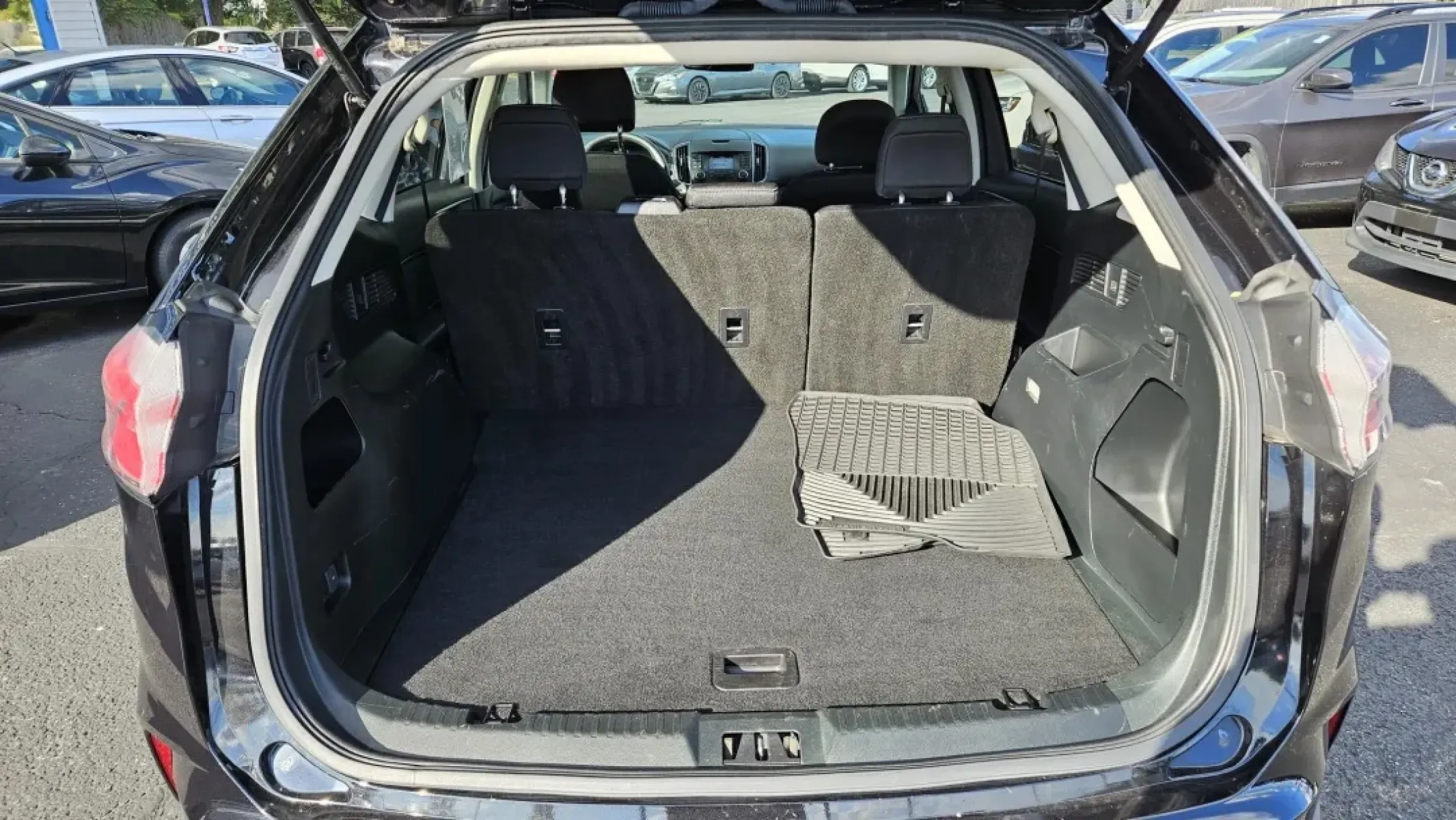 2019 Ford Edge (2FMPK4G93KB) with an Other engine, located at 5744 Central Avenue, Toledo, OH, 43615, (419) 724-0130, 41.676781, -83.682137 - Discover the ultimate blend of style, comfort, and versatility with this 2019 Ford Edge, perfect for growing families or anyone seeking a reliable vehicle for daily commutes or weekend adventures. With its impressive cargo space and advanced safety features, this SUV is designed to elevate your driv - Photo#4