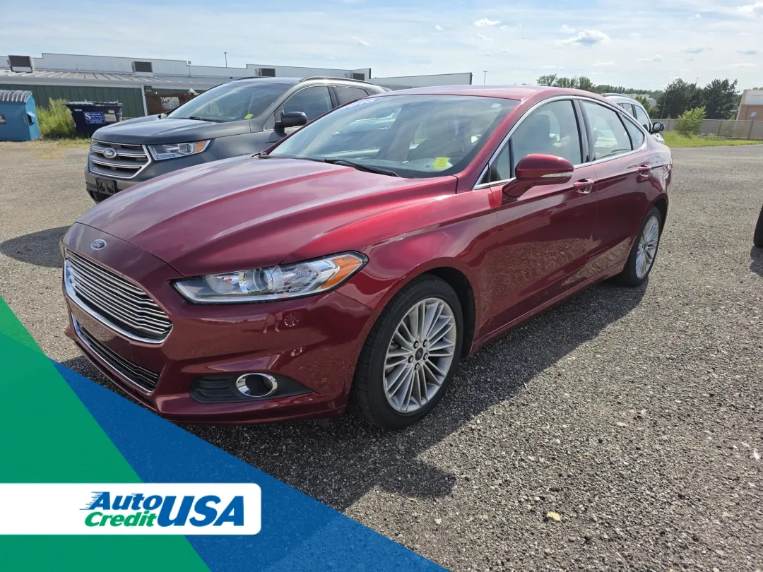 2016 Ford FUSION SE 