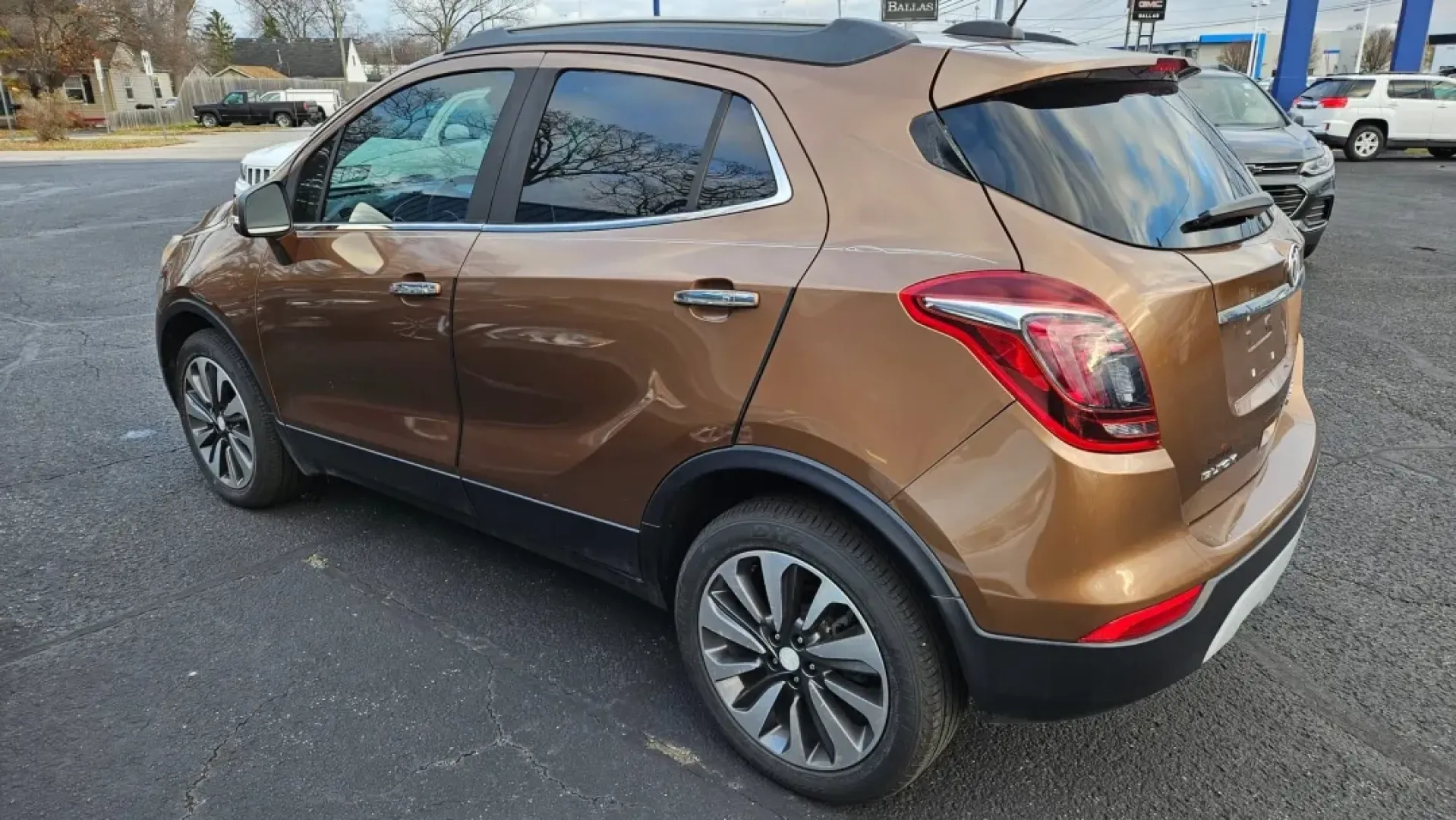 2017 Buick ENCORE PREFERRED II (KL4CJBSB4HB) with an Other engine, located at 5744 Central Avenue, Toledo, OH, 43615, (419) 724-0130, 41.676781, -83.682137 - **Unleash a New Adventure with the 2017 Buick Encore Preferred II**<br /> <br /> Are you ready to elevate your daily drive and weekend getaways? Look no further than the 2017 Buick Encore Preferred II, available now at Auto Credit in Toledo, Ohio. This stylish SUV not only offers a comfortable ride - Photo#2