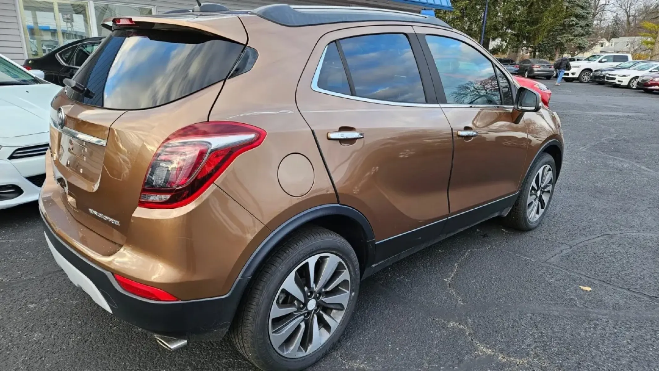 2017 Buick ENCORE PREFERRED II (KL4CJBSB4HB) with an Other engine, located at 5744 Central Avenue, Toledo, OH, 43615, (419) 724-0130, 41.676781, -83.682137 - **Unleash a New Adventure with the 2017 Buick Encore Preferred II**<br /> <br /> Are you ready to elevate your daily drive and weekend getaways? Look no further than the 2017 Buick Encore Preferred II, available now at Auto Credit in Toledo, Ohio. This stylish SUV not only offers a comfortable ride - Photo#3
