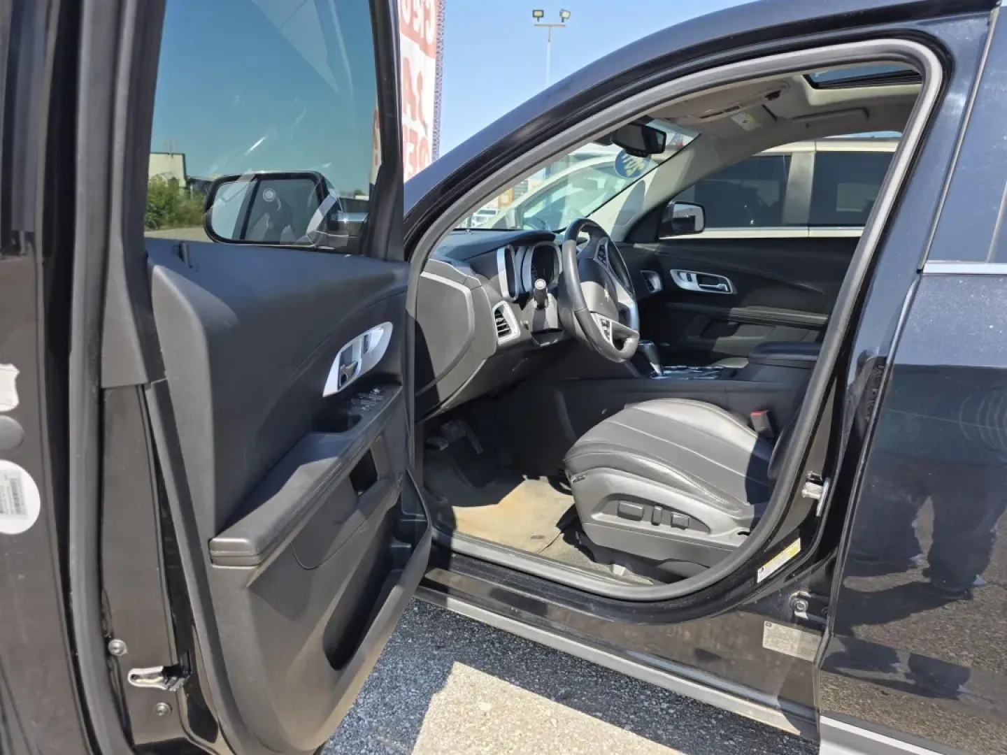 2017 Chevrolet EQUINOX PREMIER (2GNALDEKXH6) with an Other engine, located at 15 Petro Dr, Warsaw, IN, 46582, (574) 306-0055, 41.273563, -85.857544 - Are you in search of a versatile vehicle that can keep up with your dynamic lifestyle while providing comfort and reliability? Look no further than this stunning 2017 Chevrolet Equinox Premier, available now at Auto Credit in Warsaw, Indiana. Whether you're navigating long commutes, shuttling growin - Photo#2