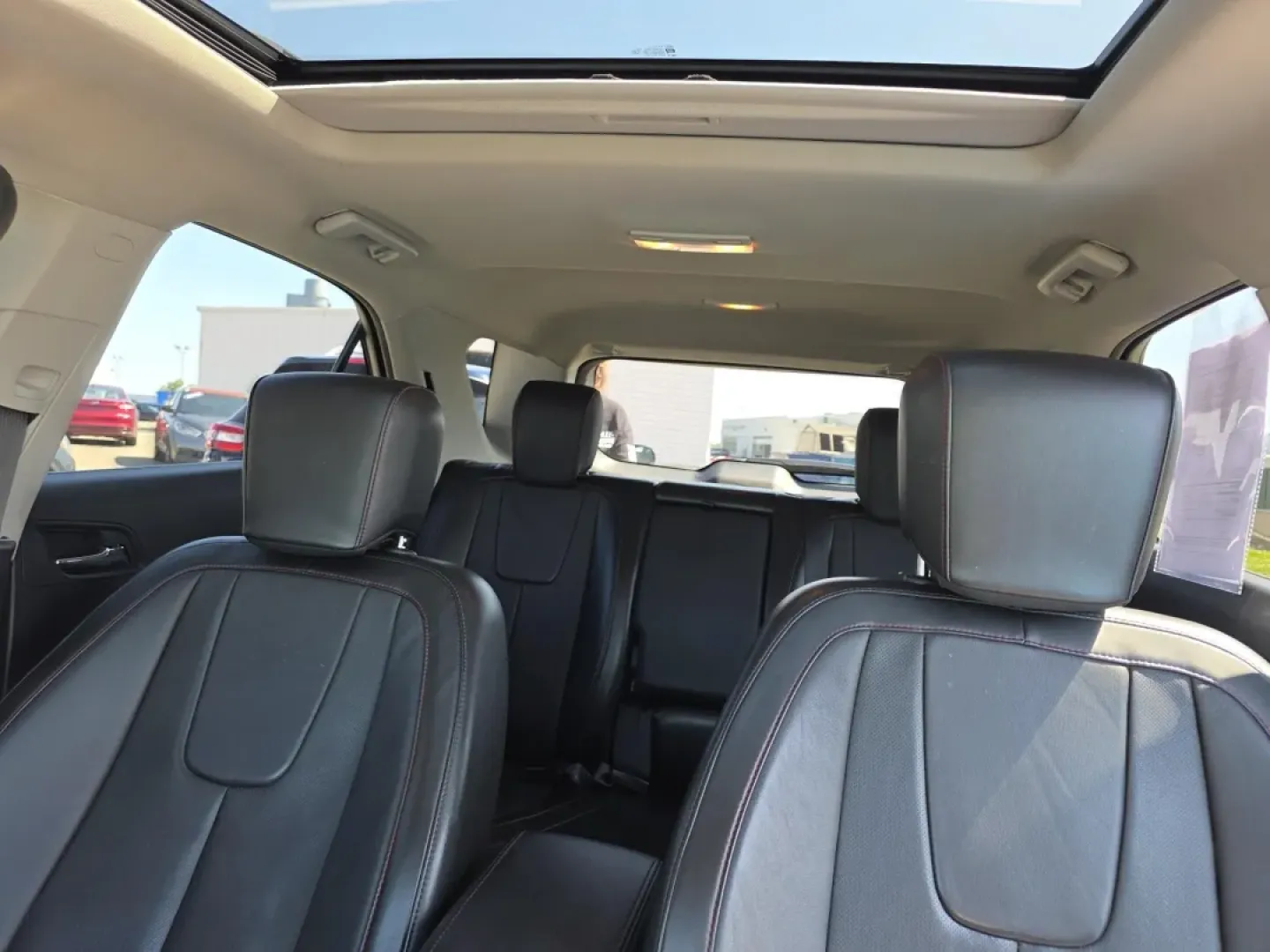 2017 Chevrolet EQUINOX PREMIER (2GNALDEKXH6) with an Other engine, located at 15 Petro Dr, Warsaw, IN, 46582, (574) 306-0055, 41.273563, -85.857544 - Are you in search of a versatile vehicle that can keep up with your dynamic lifestyle while providing comfort and reliability? Look no further than this stunning 2017 Chevrolet Equinox Premier, available now at Auto Credit in Warsaw, Indiana. Whether you're navigating long commutes, shuttling growin - Photo#4