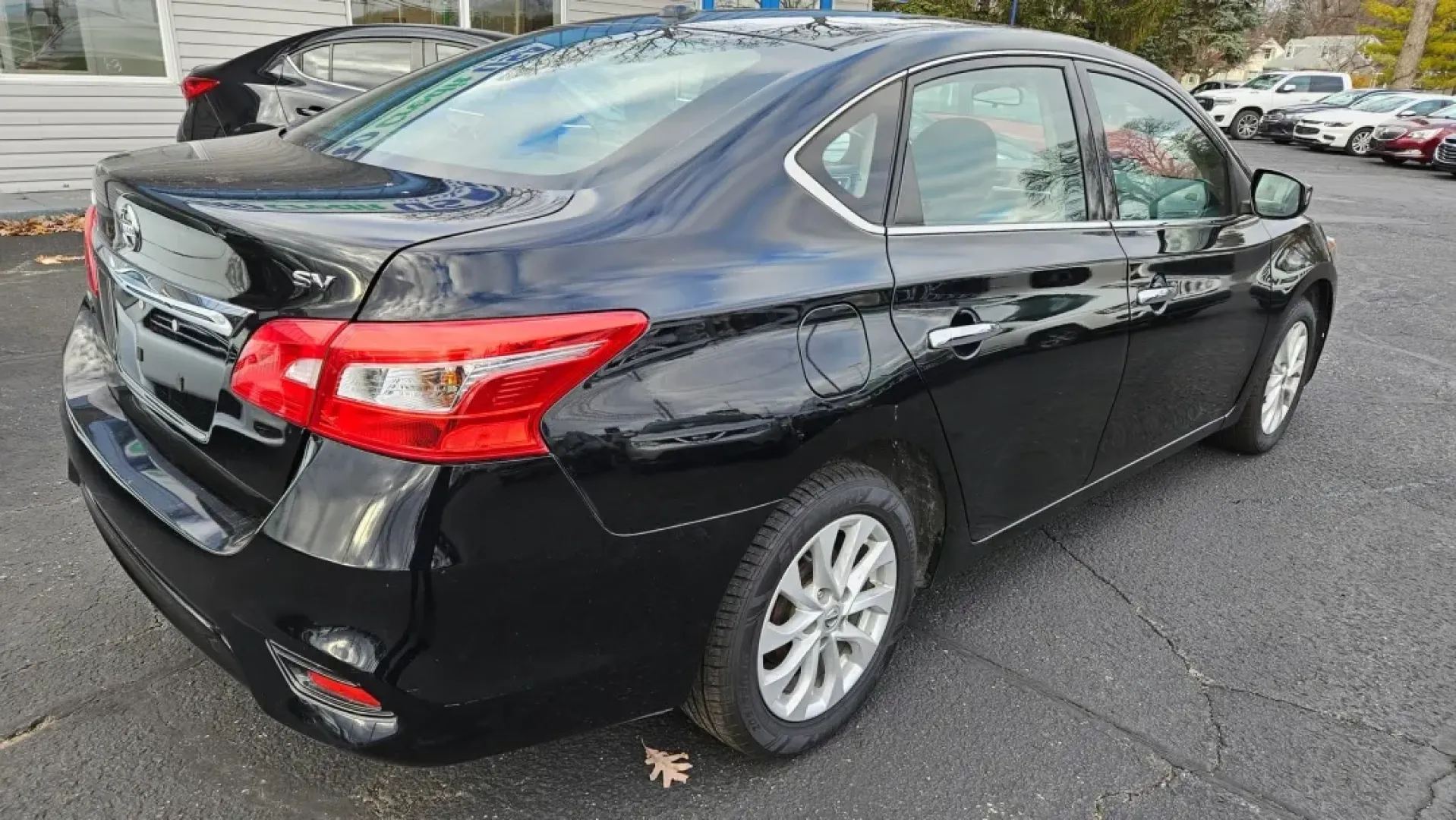 2019 Nissan SENTRA SR; S; SL; SV (3N1AB7AP7KY) with an Other engine, located at 5744 Central Avenue, Toledo, OH, 43615, (419) 724-0130, 41.676781, -83.682137 - Step into the driver's seat of your journey with the 2019 Nissan Sentra, a stylish and reliable sedan that's perfect for those long commutes or weekend getaways. Whether you're a busy professional navigating the hustle and bustle of Toledo or a growing family in need of a comfortable and efficient r - Photo#3