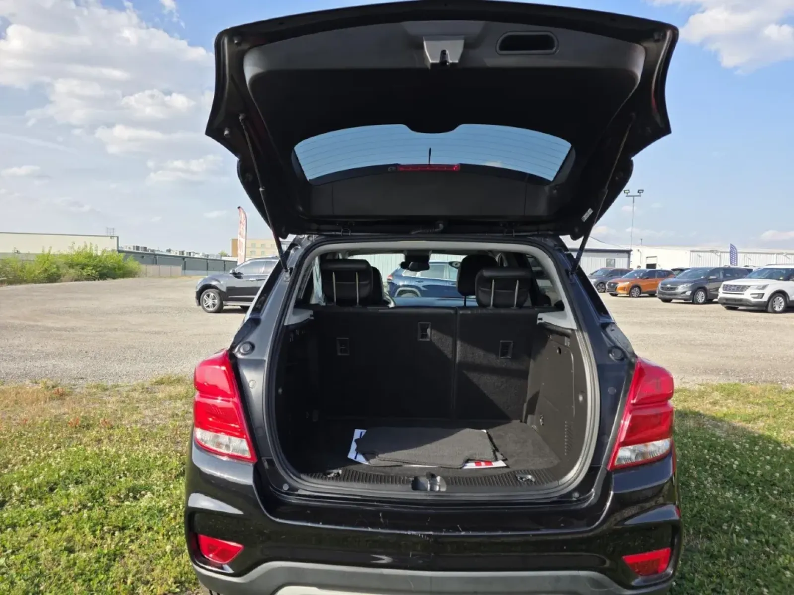 2020 Chevrolet TRAX 1LT (KL7CJLSB0LB) with an Other engine, located at 15 Petro Dr, Warsaw, IN, 46582, (574) 306-0055, 41.273563, -85.857544 - Embrace the freedom of the open road with the 2020 Chevrolet Trax 1LT, a versatile and stylish wagon that's perfect for budget-conscious buyers seeking a reliable vehicle for daily commutes or family adventures. Whether you're navigating the bustling streets of Warsaw or heading out for a weekend ge - Photo#6