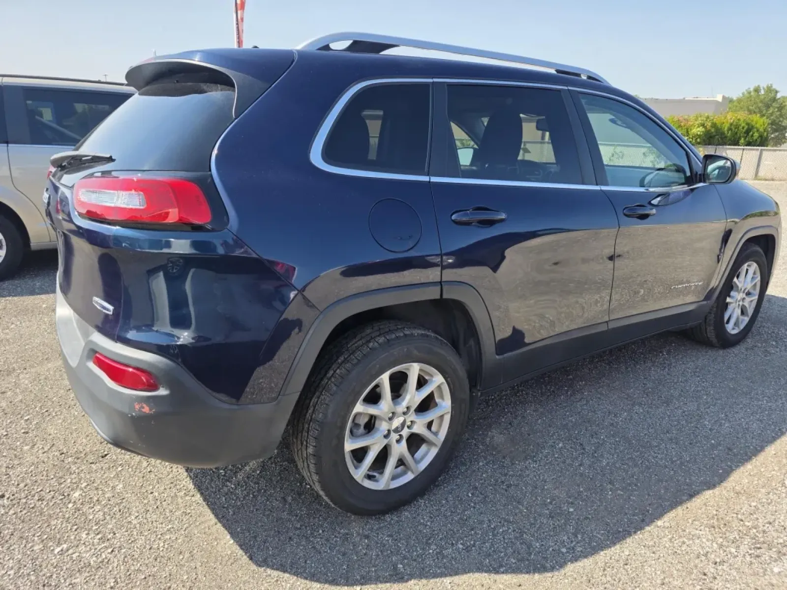 2015 Jeep Cherokee (1C4PJLCBXFW) with an Other engine, located at 15 Petro Dr, Warsaw, IN, 46582, (574) 306-0055, 41.273563, -85.857544 - Discover your ideal adventure companion in the 2015 Jeep Cherokee, now available at Auto Credit in Warsaw, Indiana, where we specialize in buy here pay here options designed for everyone, including those seeking second chance auto financing. Perfect for weekend adventures or navigating daily commute - Photo#7