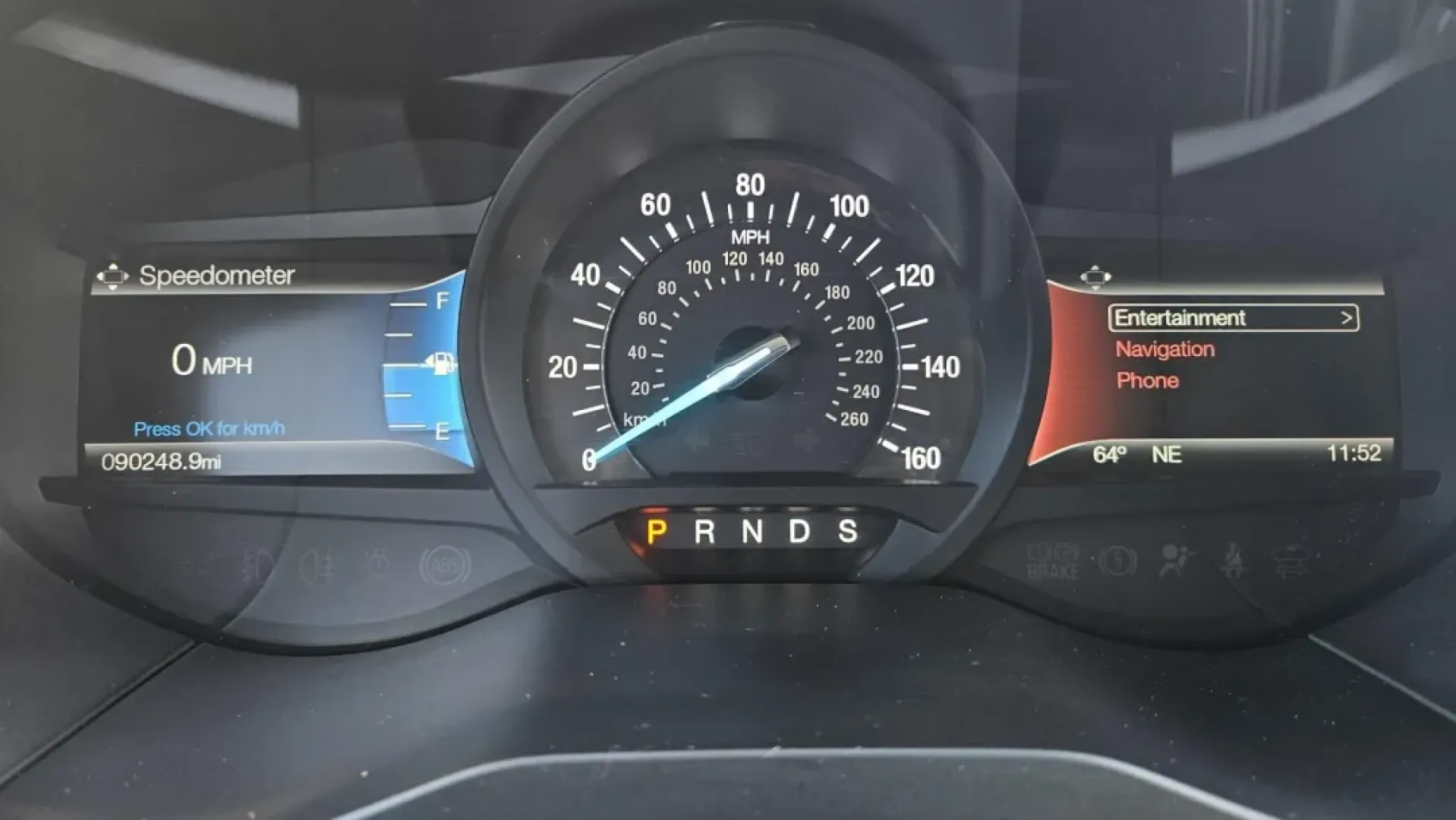 2017 Ford Edge (2FMPK4J90HB) with an Other engine, located at 5744 Central Avenue, Toledo, OH, 43615, (419) 724-0130, 41.676781, -83.682137 - **Discover Your Perfect Adventure Companion: 2017 Ford Edge at Auto Credit**<br /> <br /> Are you searching for the ideal vehicle to meet your family's dynamic lifestyle or your weekend adventure needs? Look no further than this stunning 2017 Ford Edge, available now at Auto Credit in Toledo, Ohio. - Photo#9