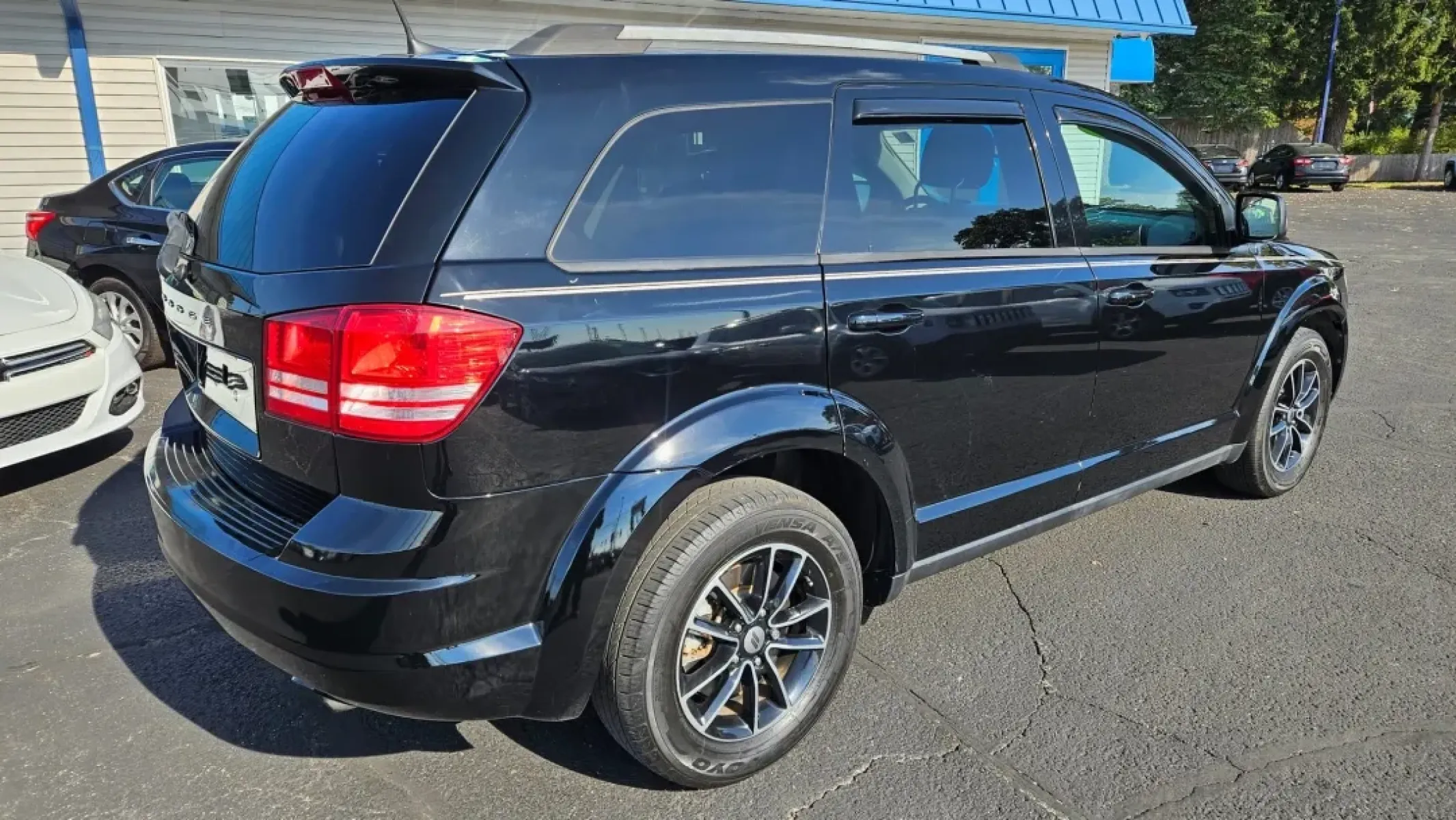 2018 Dodge Journey (3C4PDCAB7JT) with an Other engine, located at 5744 Central Avenue, Toledo, OH, 43615, (419) 724-0130, 41.676781, -83.682137 - **Adventure Awaits: 2018 Dodge Journey - Your Next Family SUV!**<br /> <br /> Embrace the journey of life with the 2018 Dodge Journey, a versatile SUV designed for families on the go and adventurers at heart! Whether you're navigating the bustling streets of Toledo or embarking on a weekend getaway - Photo#4