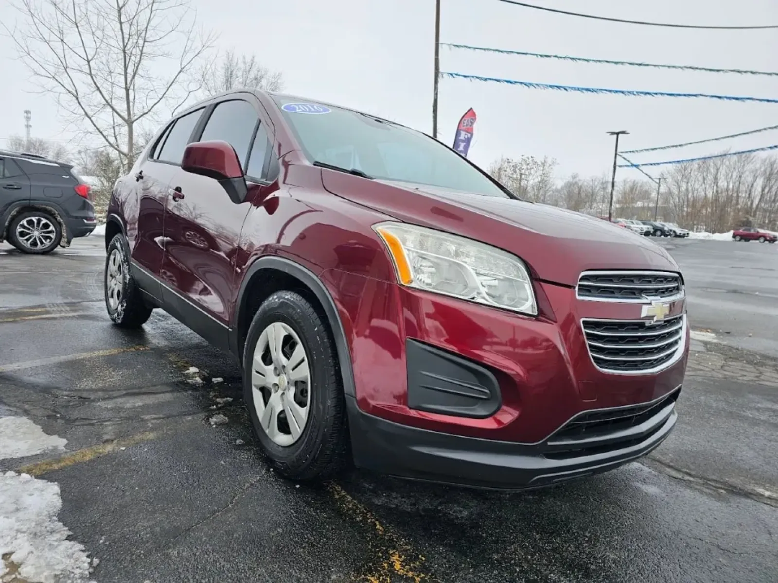 2016 Chevrolet TRAX LS (3GNCJKSB7GL) with an Other engine, located at 502 South Main Street, Columbia City, IN, 46725, (260) 244-4645, 41.151382, -85.490578 - **Unleash Your Adventurous Spirit with This 2016 Chevrolet Trax LS Perfect for All Your Weekend Getaways!**<br /> <br /> Are you ready to elevate your lifestyle with a vehicle that combines versatility, style, and practicality? Look no further than this stunning 2016 Chevrolet Trax LS, designed for - Photo#1