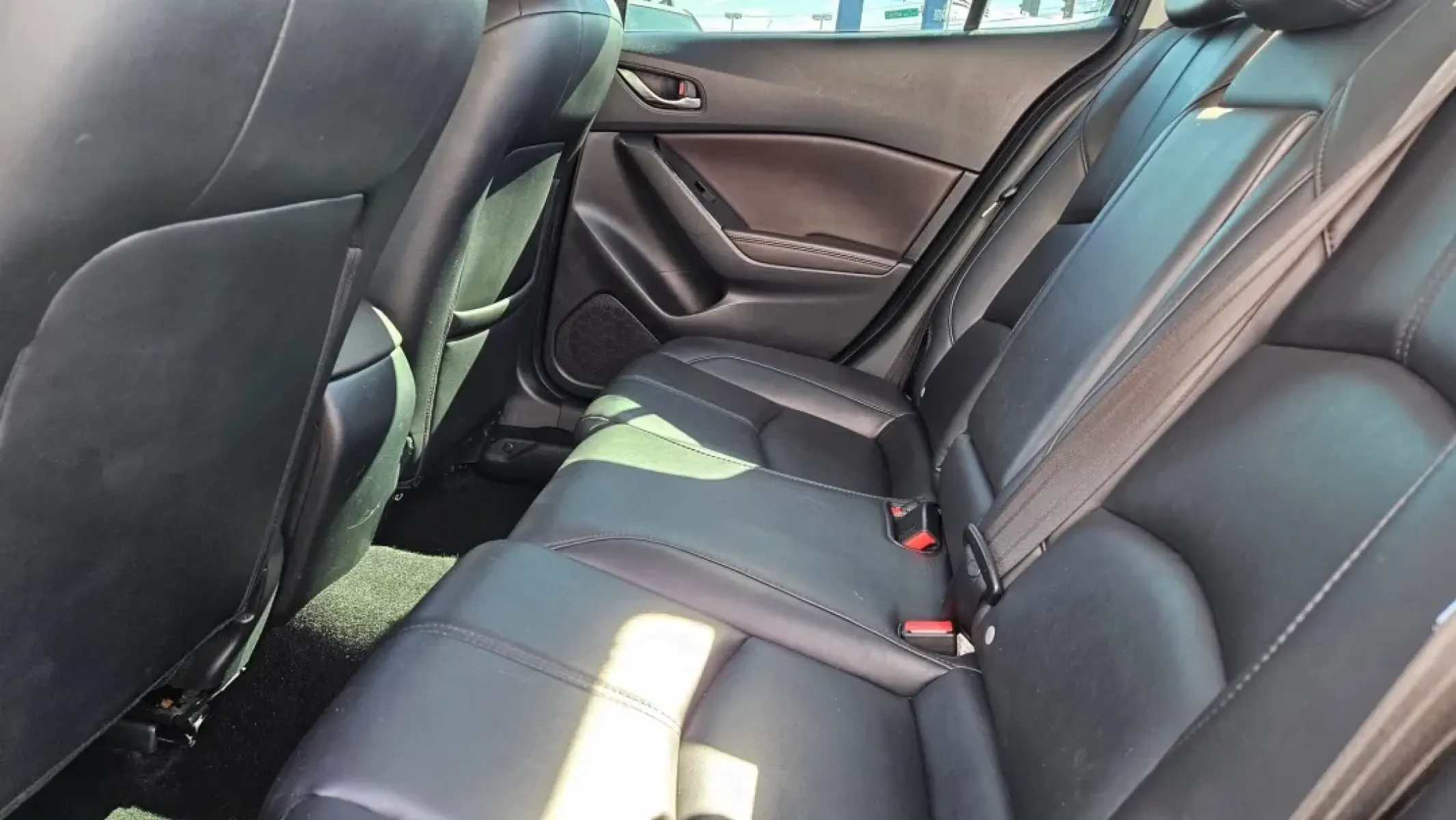 2018 Mazda MAZDA3 TOURING (3MZBN1V30JM) with an Other engine, located at 5744 Central Avenue, Toledo, OH, 43615, (419) 724-0130, 41.676781, -83.682137 - Are you seeking an ideal vehicle for your daily commute or weekend adventures without the pressure of high monthly payments? Look no further than this sleek 2018 Mazda MAZDA3 Touring, available now at Auto Credit in Toledo, OH. Designed for budget-conscious buyers, this sedan combines style, comfort - Photo#6