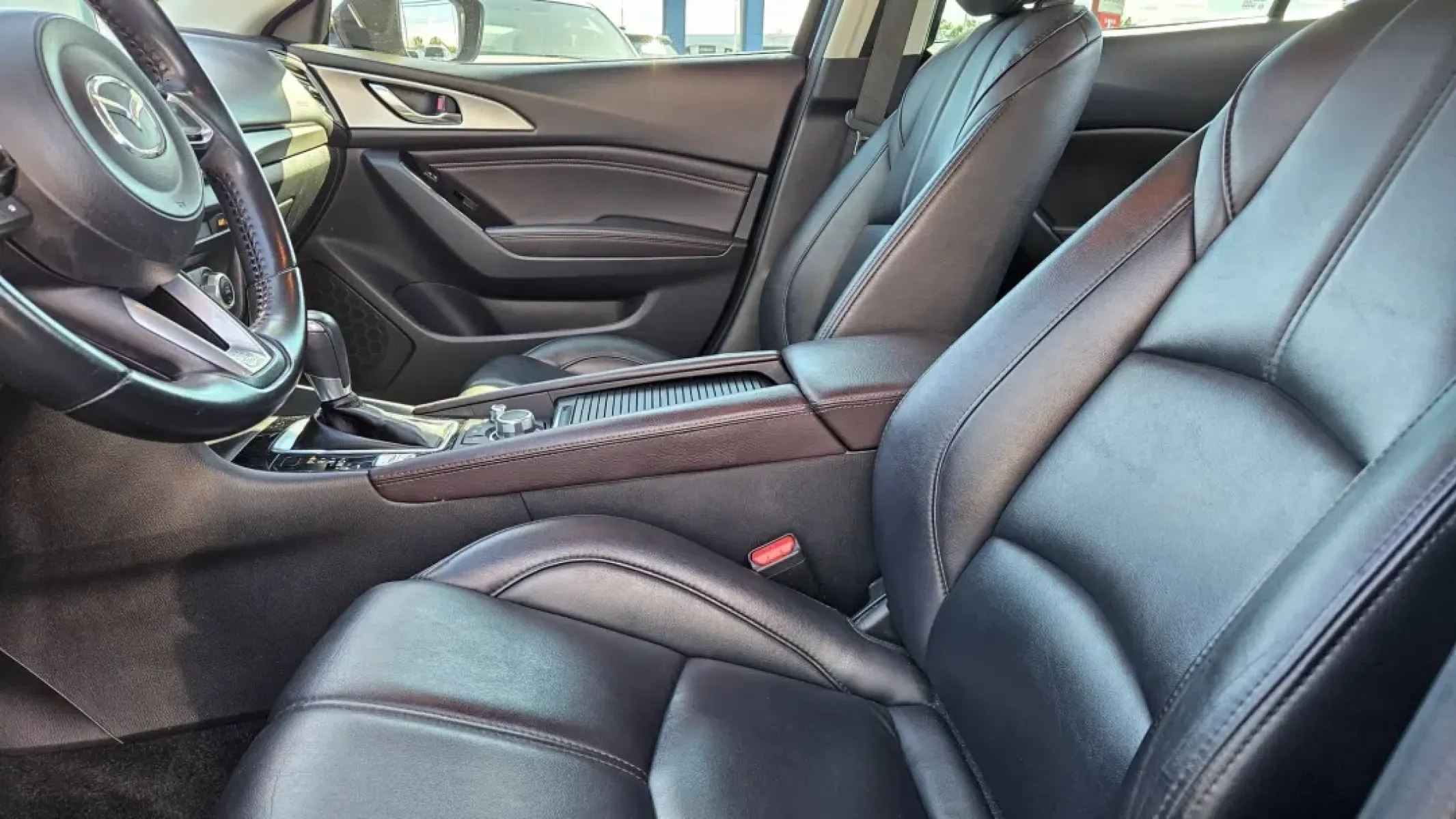 2018 Mazda MAZDA3 TOURING (3MZBN1V30JM) with an Other engine, located at 5744 Central Avenue, Toledo, OH, 43615, (419) 724-0130, 41.676781, -83.682137 - Are you seeking an ideal vehicle for your daily commute or weekend adventures without the pressure of high monthly payments? Look no further than this sleek 2018 Mazda MAZDA3 Touring, available now at Auto Credit in Toledo, OH. Designed for budget-conscious buyers, this sedan combines style, comfort - Photo#10