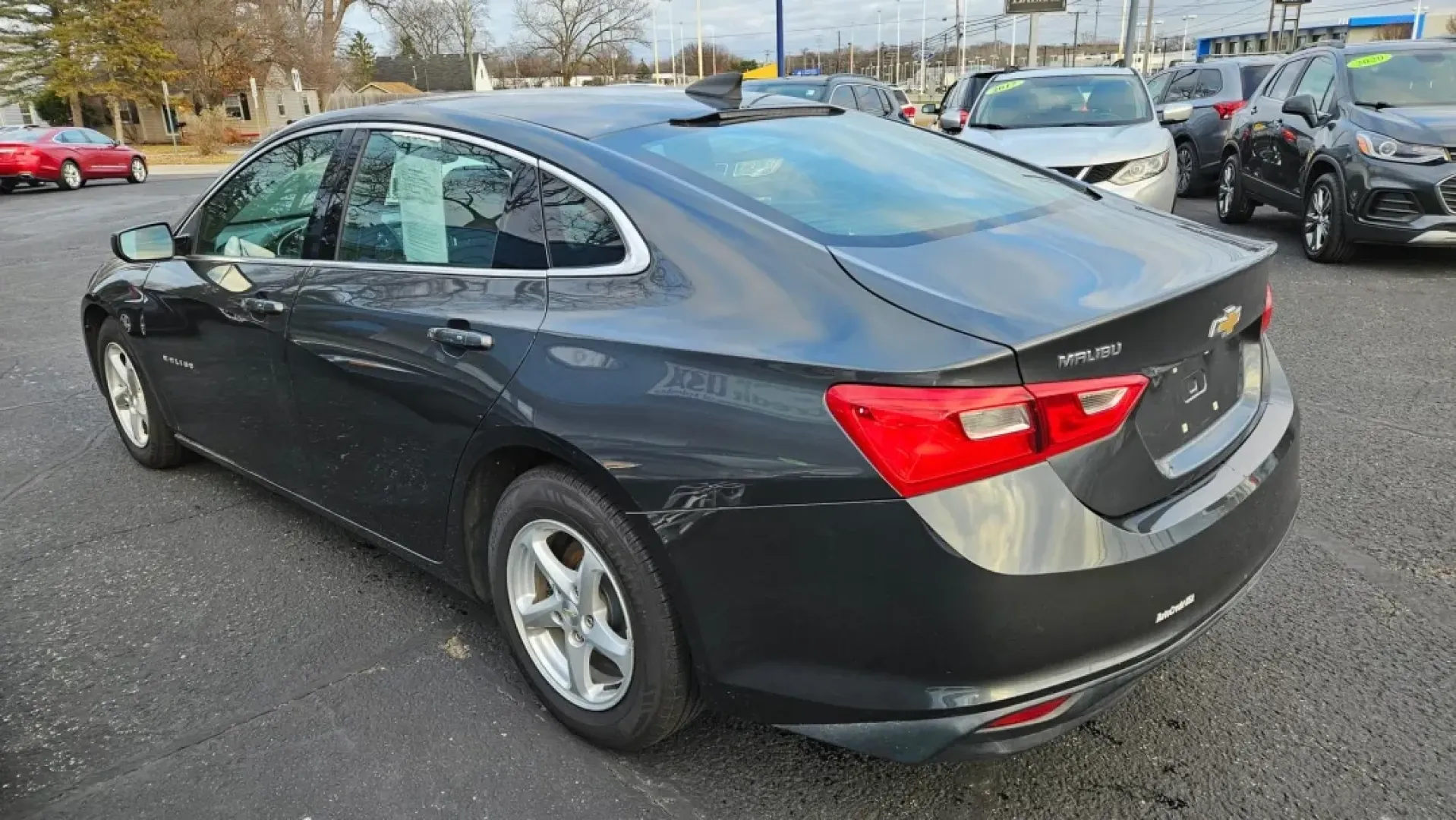 2017 Chevrolet MALIBU LS (1LS) (1G1ZB5STXHF) with an Other engine, located at 5744 Central Avenue, Toledo, OH, 43615, (419) 724-0130, 41.676781, -83.682137 - **Discover the Perfect Sedan for Your Daily Commute 2017 Chevrolet Malibu LS at Auto Credit in Toledo, OH!**<br /> <br /> Are you in search of a reliable sedan that seamlessly blends style, comfort, and affordability? Look no further! The 2017 Chevrolet Malibu LS (1LS) is the ideal choice for budge - Photo#2