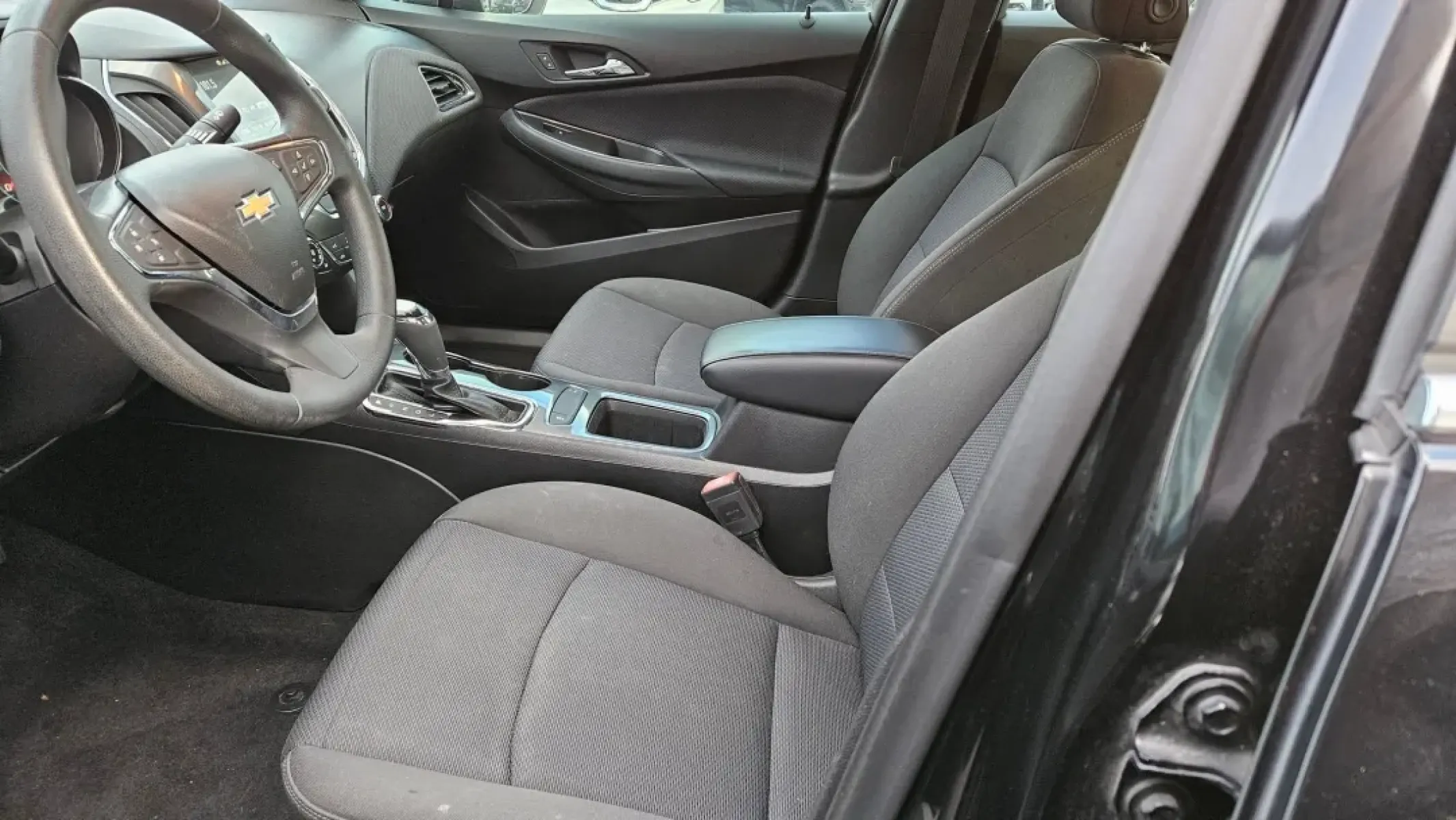 2018 Chevrolet CRUZE LT (1G1BE5SM0J7) with an Other engine, located at 5744 Central Avenue, Toledo, OH, 43615, (419) 724-0130, 41.676781, -83.682137 - Are you searching for the perfect vehicle that seamlessly fits into your busy lifestyle? Look no further than this versatile 2018 Chevrolet CRUZE LT, ideal for growing families, daily commuters, or anyone who enjoys the freedom of the open road. With its sleek black exterior and comfortable interior - Photo#5