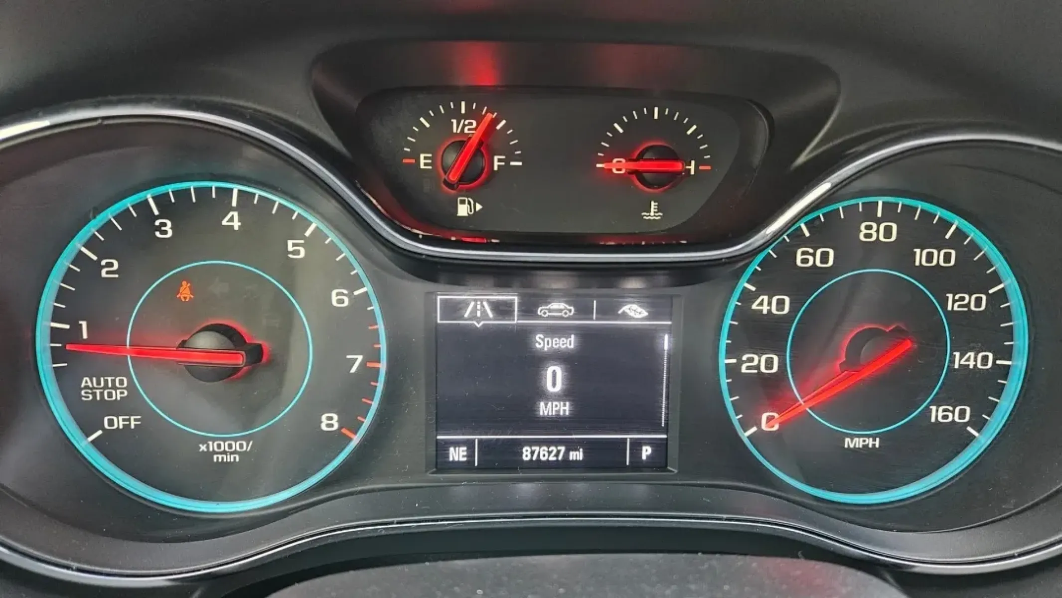 2018 Chevrolet CRUZE LT (1G1BE5SM0J7) with an Other engine, located at 5744 Central Avenue, Toledo, OH, 43615, (419) 724-0130, 41.676781, -83.682137 - Are you searching for the perfect vehicle that seamlessly fits into your busy lifestyle? Look no further than this versatile 2018 Chevrolet CRUZE LT, ideal for growing families, daily commuters, or anyone who enjoys the freedom of the open road. With its sleek black exterior and comfortable interior - Photo#9