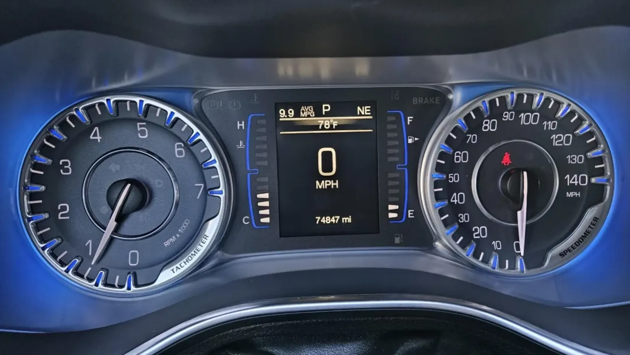2015 Chrysler 200 LIMITED (1C3CCCAB7FN) with an Other engine, located at 5744 Central Avenue, Toledo, OH, 43615, (419) 724-0130, 41.676781, -83.682137 - Are you searching for a reliable vehicle that fits seamlessly into your active lifestyle? Look no further than the 2015 Chrysler 200 LIMITED, available now at Auto Credit in Toledo, Ohio! This stylish sedan is the perfect companion for growing families, daily commuters, or anyone looking to elevate - Photo#8