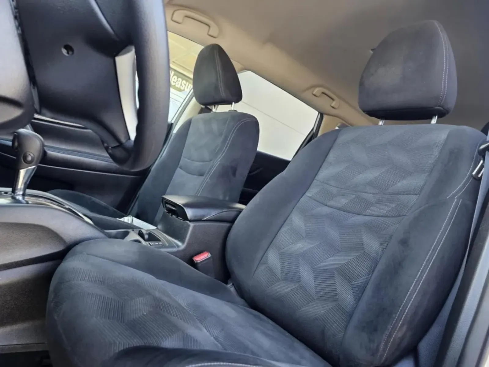 2016 Nissan Rogue (JN8AT2MT7GW) with an Other engine, located at 502 South Main Street, Columbia City, IN, 46725, (260) 244-4645, 41.151382, -85.490578 - Unleash your adventurous spirit and elevate your daily drives with this remarkable 2016 Nissan Rogue, now available at Auto Credit in Columbia City, Indiana. Whether you're navigating through busy urban streets, embarking on weekend getaways, or simply looking for a reliable family vehicle, this SUV - Photo#3