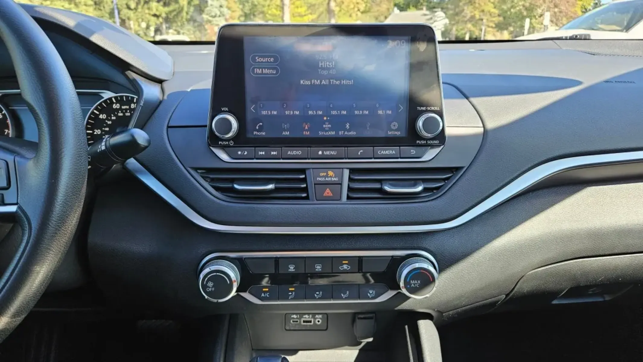 2020 Nissan Altima (1N4BL4BV4LC) with an Other engine, located at 5744 Central Avenue, Toledo, OH, 43615, (419) 724-0130, 41.676781, -83.682137 - ### Discover Your Next Adventure with the 2020 Nissan Altima at Auto Credit<br /> <br /> If you're searching for a reliable vehicle that balances style, comfort, and practicality, look no further than this stunning 2020 Nissan Altima, available now at Auto Credit in Toledo, Ohio. Designed for those - Photo#8