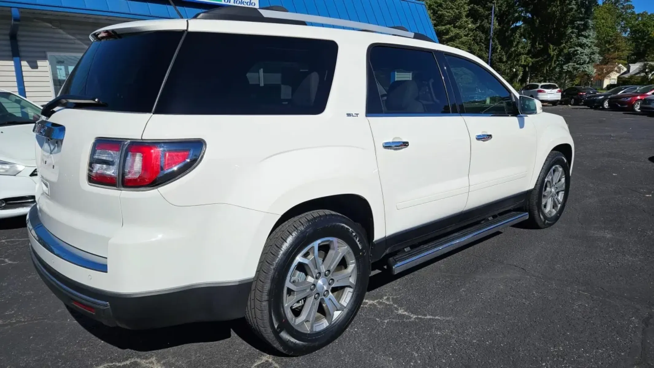 2015 GMC Acadia (1GKKRRKD0FJ) with an Other engine, located at 5744 Central Avenue, Toledo, OH, 43615, (419) 724-0130, 41.676781, -83.682137 - **Unleash Your Adventurous Spirit with the 2015 GMC Acadia - Perfect for Family Journeys and Weekend Getaways!**<br /> <br /> Are you in search of a versatile and spacious vehicle that can easily accommodate your growing family or weekend adventures? Look no further! The 2015 GMC Acadia is the perfe - Photo#3