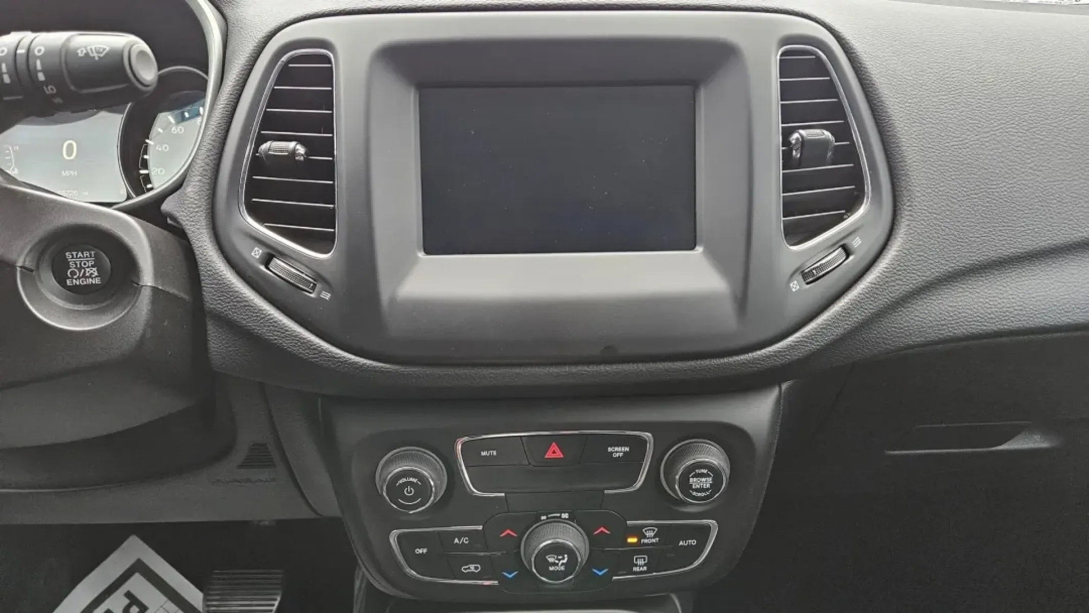 2019 Jeep Compass (3C4NJCBB1KT) with an Other engine, located at 5744 Central Avenue, Toledo, OH, 43615, (419) 724-0130, 41.676781, -83.682137 - **Adventure Awaits with the 2019 Jeep Compass Your Perfect Companion for Weekend Getaways!**<br /> <br /> If you're looking for the ideal vehicle to enhance your lifestyle and tackle your daily adventures, the 2019 Jeep Compass is the SUV for you. Whether you're cruising through Toledo's beautiful - Photo#10