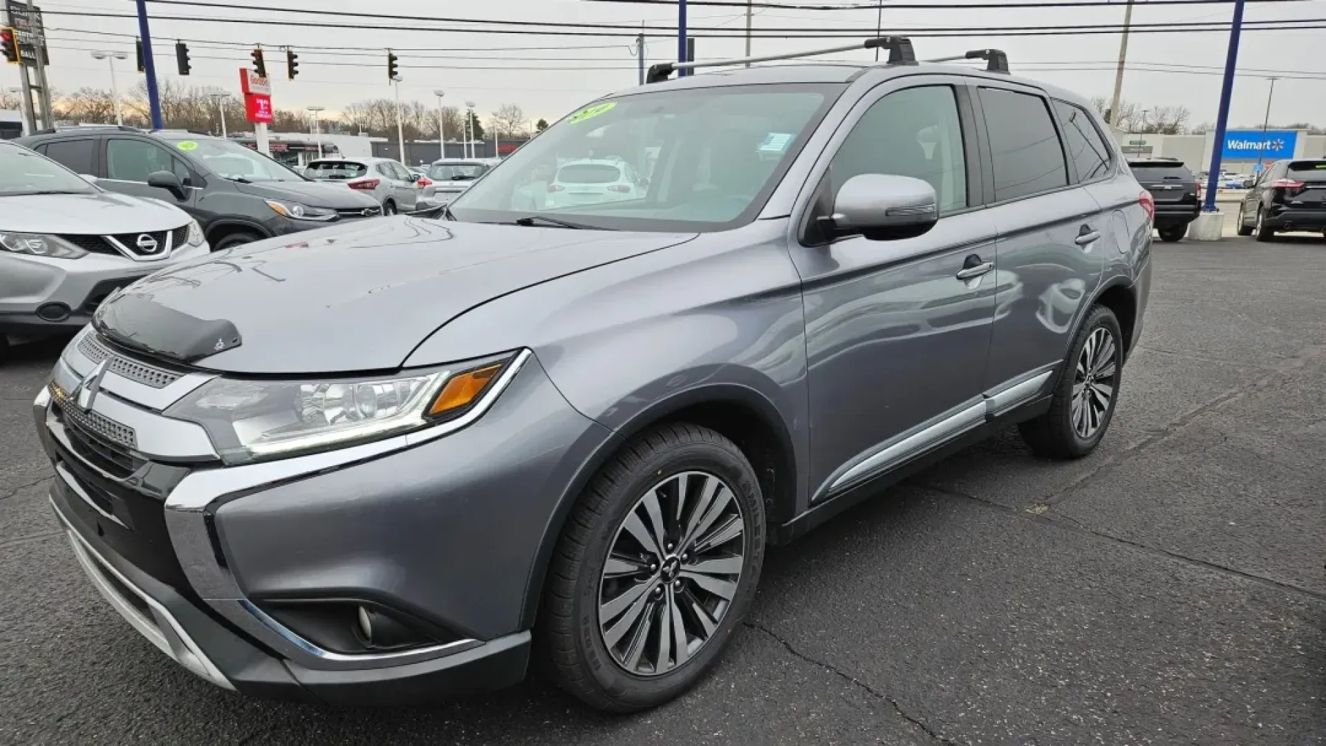 2019 Mitsubishi Outlander (JA4AD3A31KZ) with an Other engine, located at 5744 Central Avenue, Toledo, OH, 43615, (419) 724-0130, 41.676781, -83.682137 - **Discover Your Next Adventure with a 2019 Mitsubishi Outlander at Auto Credit in Toledo, OH!**<br /> <br /> Are you looking for the perfect vehicle to enhance your family's lifestyle, fit your daily commute, or accompany you on weekend getaways? Look no further! The 2019 Mitsubishi Outlander is the - Photo#1