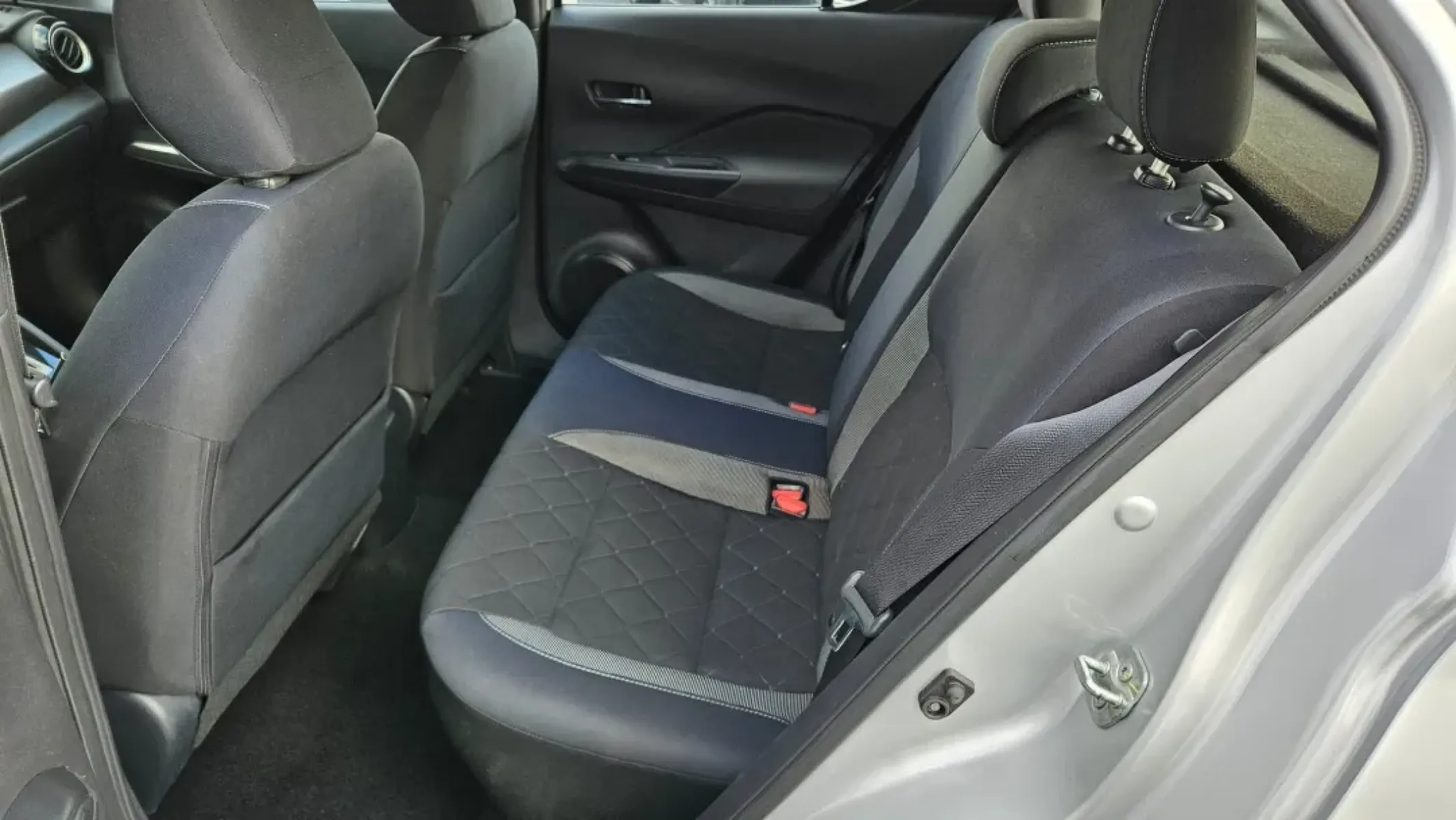 2018 Nissan KICKS SR; S; SV (3N1CP5CU4JL) with an Other engine, located at 5744 Central Avenue, Toledo, OH, 43615, (419) 724-0130, 41.676781, -83.682137 - ### Discover Your Next Adventure with the 2018 Nissan KICKS SR at Auto Credit in Toledo, OH!<br /> <br /> Are you ready for your next journey? Whether you're navigating the bustling streets of Toledo or planning a weekend getaway to the scenic shores of Lake Erie, the 2018 Nissan KICKS SR is the per - Photo#6