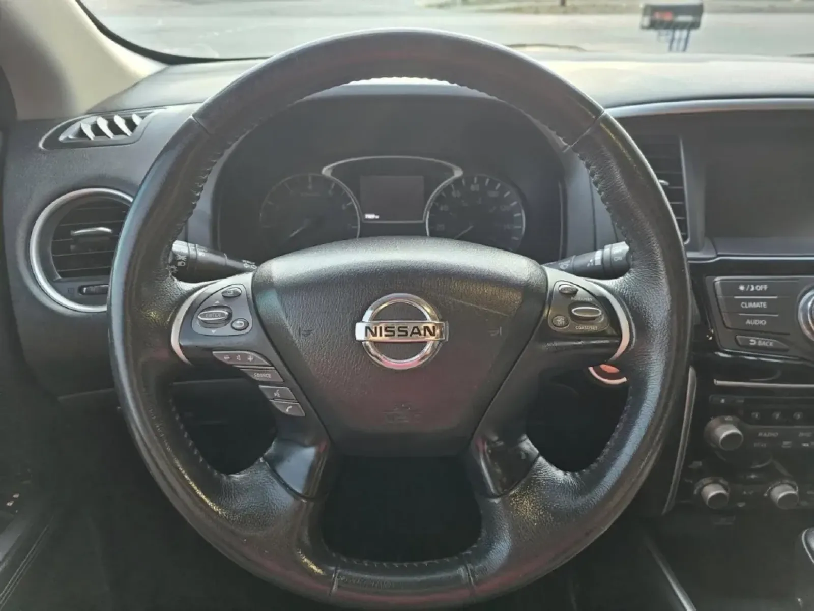 2018 Nissan PATHFINDER (5N1DR2MN1JC) with an Other engine, located at 502 South Main Street, Columbia City, IN, 46725, (260) 244-4645, 41.151382, -85.490578 - Are you ready to elevate your family adventures or tackle daily commutes with confidence? Look no further than this stunning 2018 Nissan Pathfinder, available now at Auto Credit, your trusted buy here pay here dealership located at 502 South Main Street, Columbia City, IN 46725. With its spacious in - Photo#3