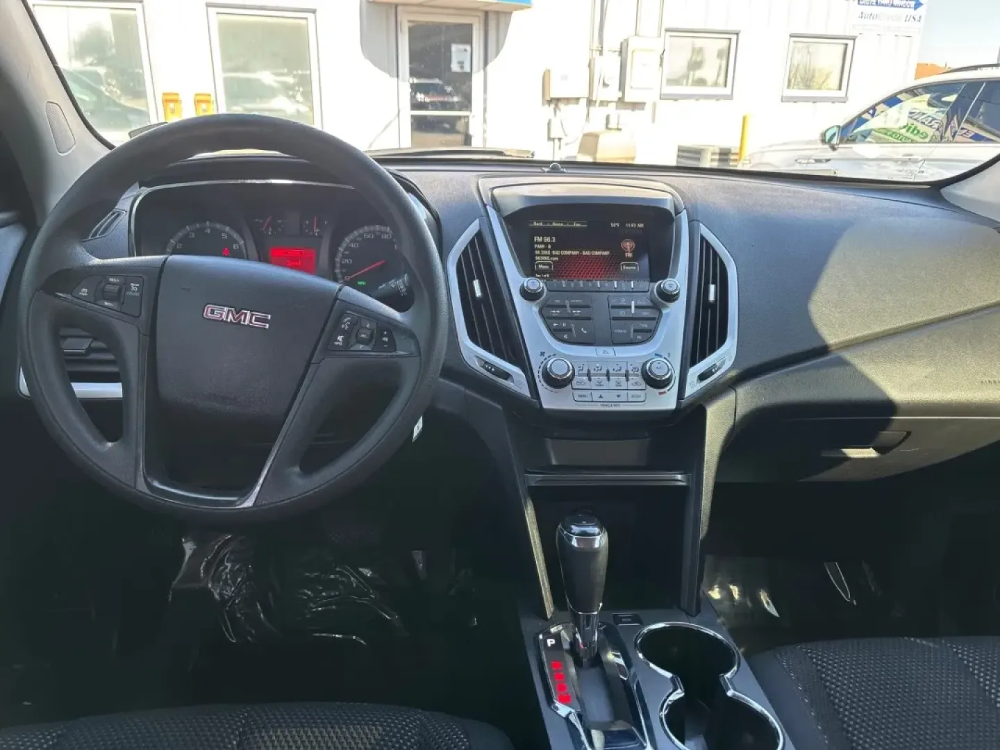 2017 GMC TERRAIN (2GKALMEK8H6) with an Other engine, located at 100 West Coliseum Boulevard, Fort Wayne, IN, 46805, (260) 471-0567, 41.118340, -85.141014 - **Unleash Your Adventurous Spirit with the 2017 GMC Terrain at Auto Credit in Fort Wayne** <br /> <br /> Are you searching for the perfect vehicle that matches your adventurous lifestyle? Look no further! The 2017 GMC Terrain, now available at Auto Credit in Fort Wayne, Indiana, is designed for bot - Photo#4