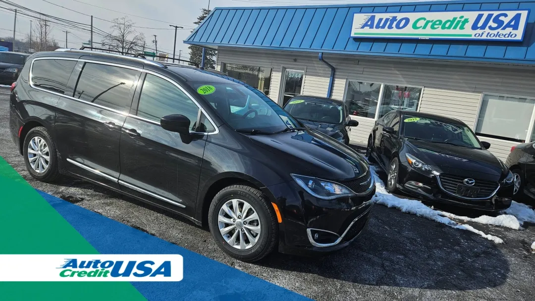photo of 2018 Chrysler PACIFICA 