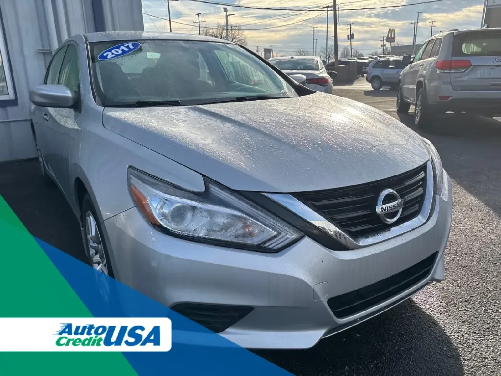 2017 Nissan Altima (1N4AL3AP4HN) with an Other engine, located at 100 West Coliseum Boulevard, Fort Wayne, IN, 46805, (260) 471-0567, 41.118340, -85.141014 - Are you ready to elevate your daily commute or family outings? The 2017 Nissan Altima is the perfect blend of style, comfort, and reliability, making it an ideal choice for budget-conscious buyers in Fort Wayne, Indiana. This sedan offers a smooth ride, impressive fuel efficiency, and advanced tech - Photo#0