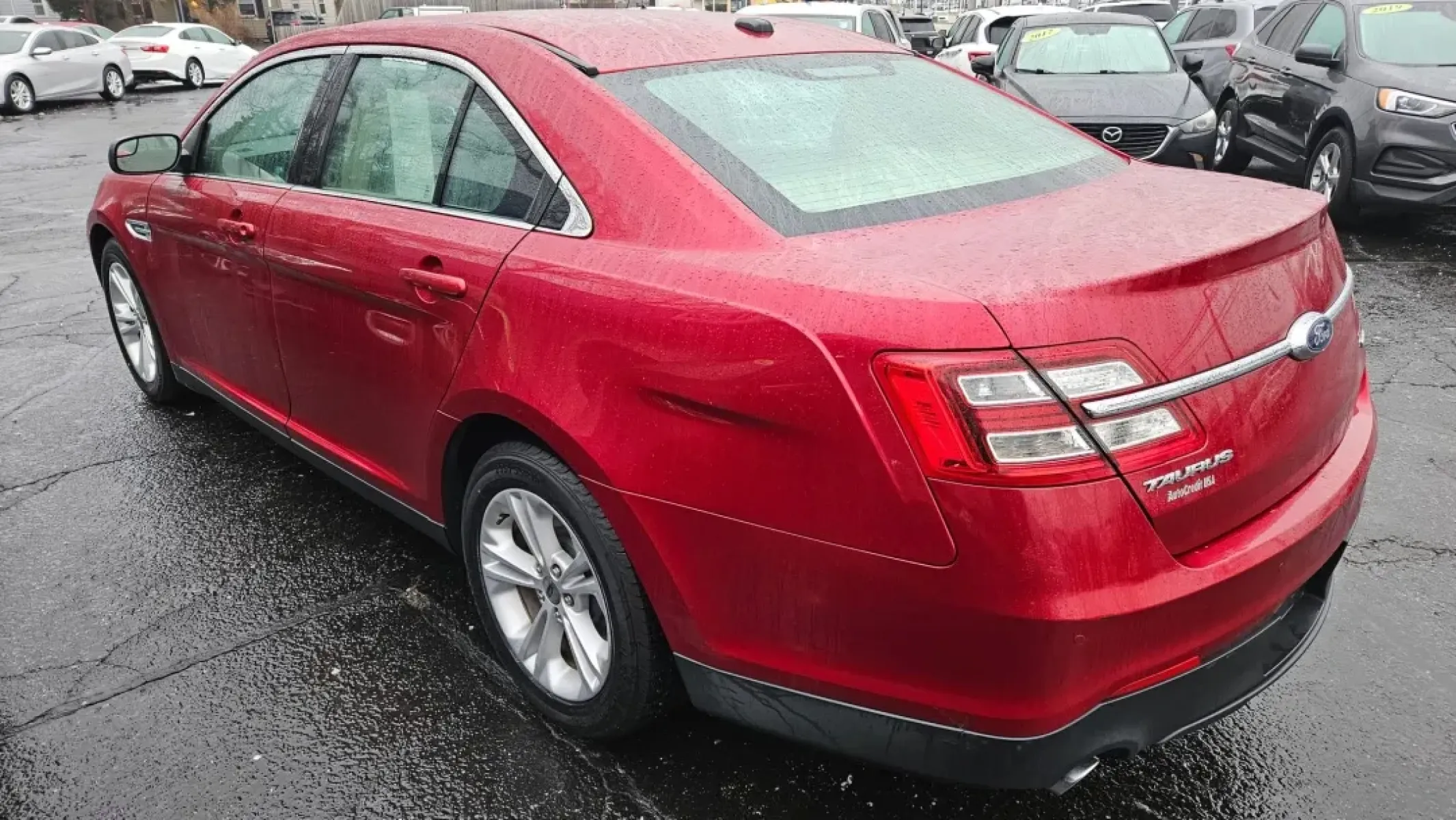 2015 Ford Taurus (1FAHP2E80FG) with an Other engine, located at 5744 Central Avenue, Toledo, OH, 43615, (419) 724-0130, 41.676781, -83.682137 - **Drive Home in Comfort: 2015 Ford Taurus Ideal for Commuters and Families Alike!**<br /> <br /> Are you searching for a reliable vehicle that effortlessly balances style, comfort, and performance? Look no further than this stunning 2015 Ford Taurus, available now at Auto Credit, your trusted Buy H - Photo#2