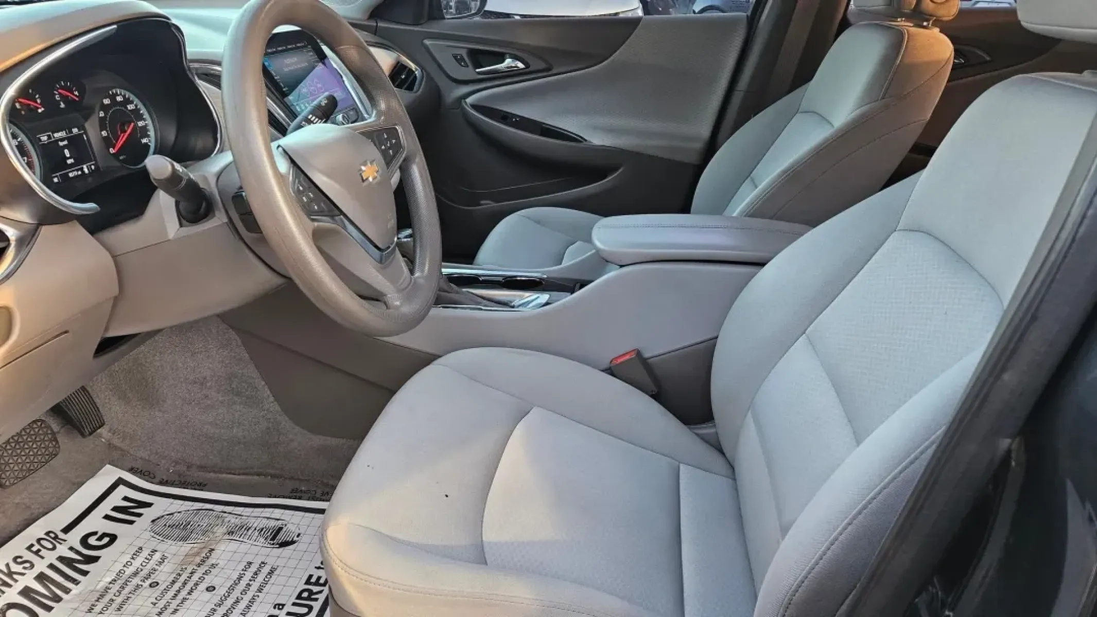 2020 Chevrolet MALIBU LT (1LT) (1G1ZD5ST6LF) with an Other engine, located at 5744 Central Avenue, Toledo, OH, 43615, (419) 724-0130, 41.676781, -83.682137 - **Drive into Versatility: 2020 Chevrolet Malibu LT in Toledo, OH**<br /> <br /> Are you searching for a reliable vehicle that effortlessly adapts to your lifestyle? Whether you have a busy family schedule, a long daily commute, or a penchant for spontaneous weekend getaways, the 2020 Chevrolet Malib - Photo#5