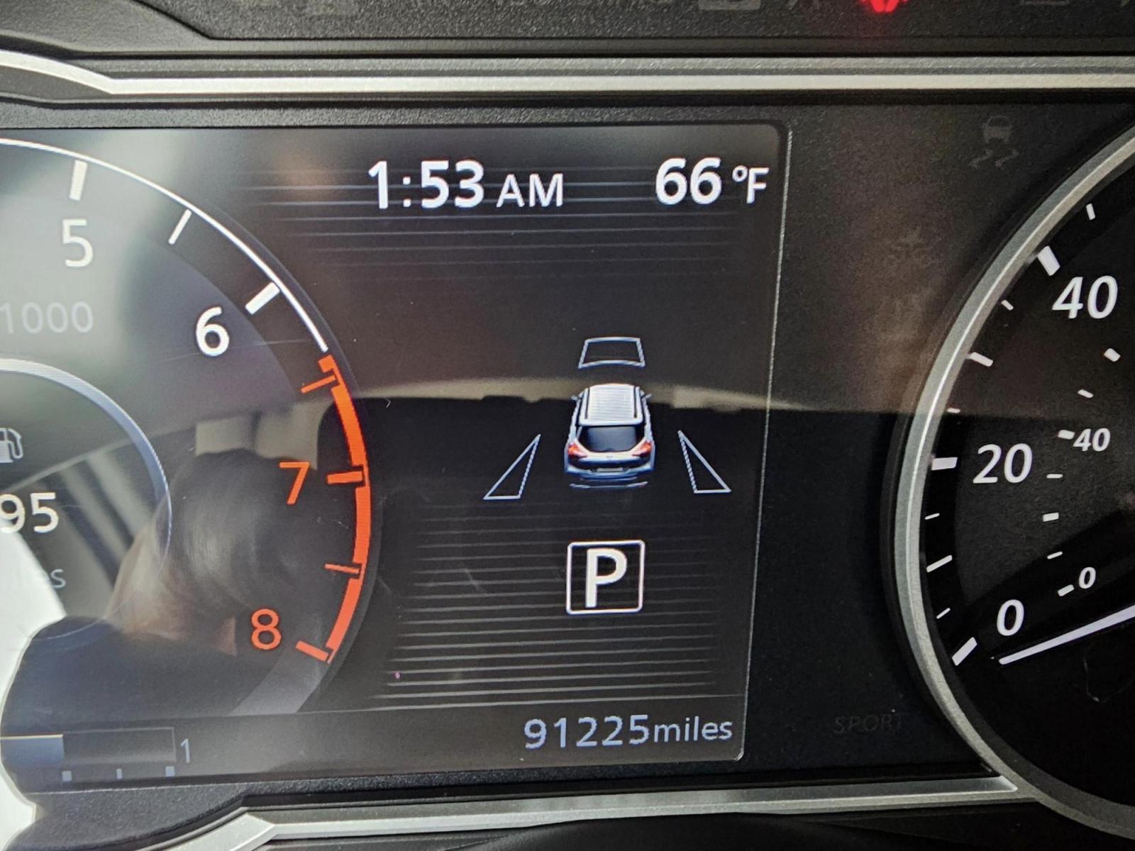 2019 SILVER /BLACK Nissan KICKS S (3N1CP5CUXKL) with an 1.6L L4 engine, CVT transmission, located at 502 South Main Street, Columbia City, IN, 46725, (260) 244-4645, 41.151382, -85.490578 - 2019 Nissan KICKS S - Photo#10